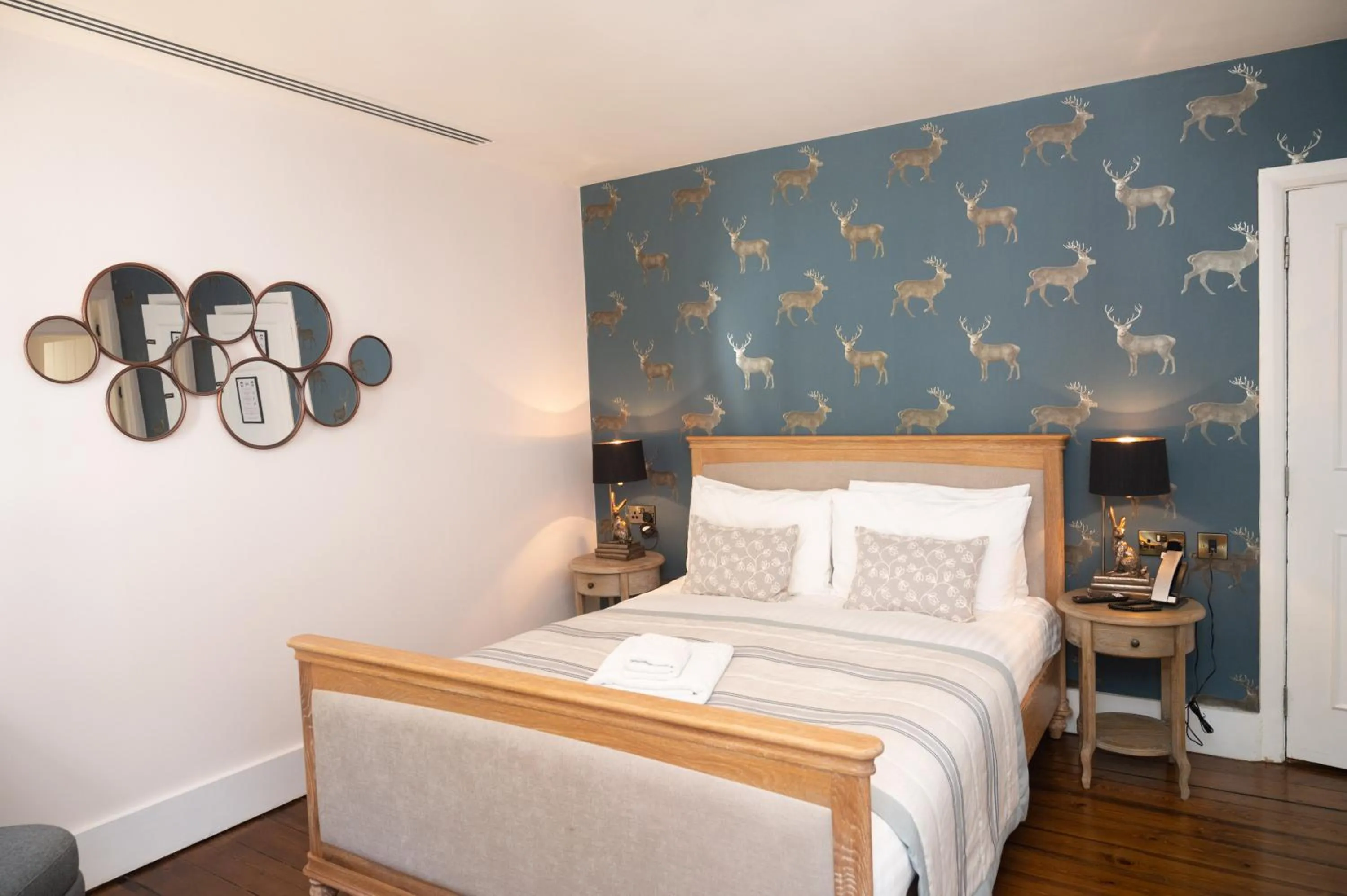 Bed in The Olde Bell, BW Signature Collection