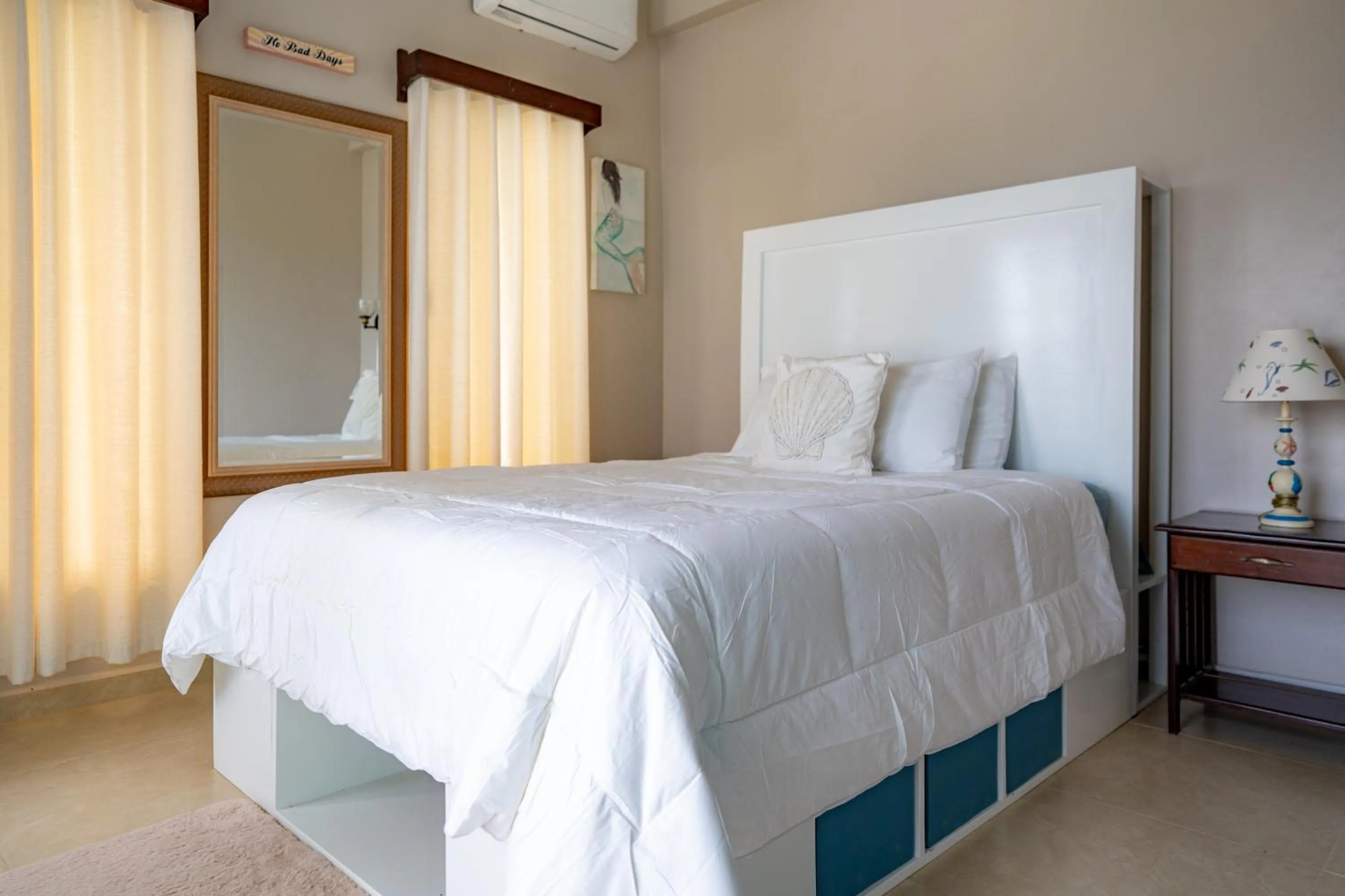 Bedroom, Bed in Island Magic Villas