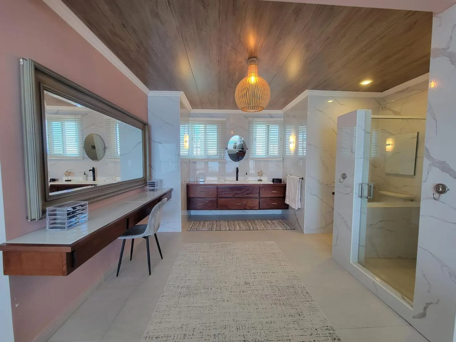 Bathroom in Island Magic Villas