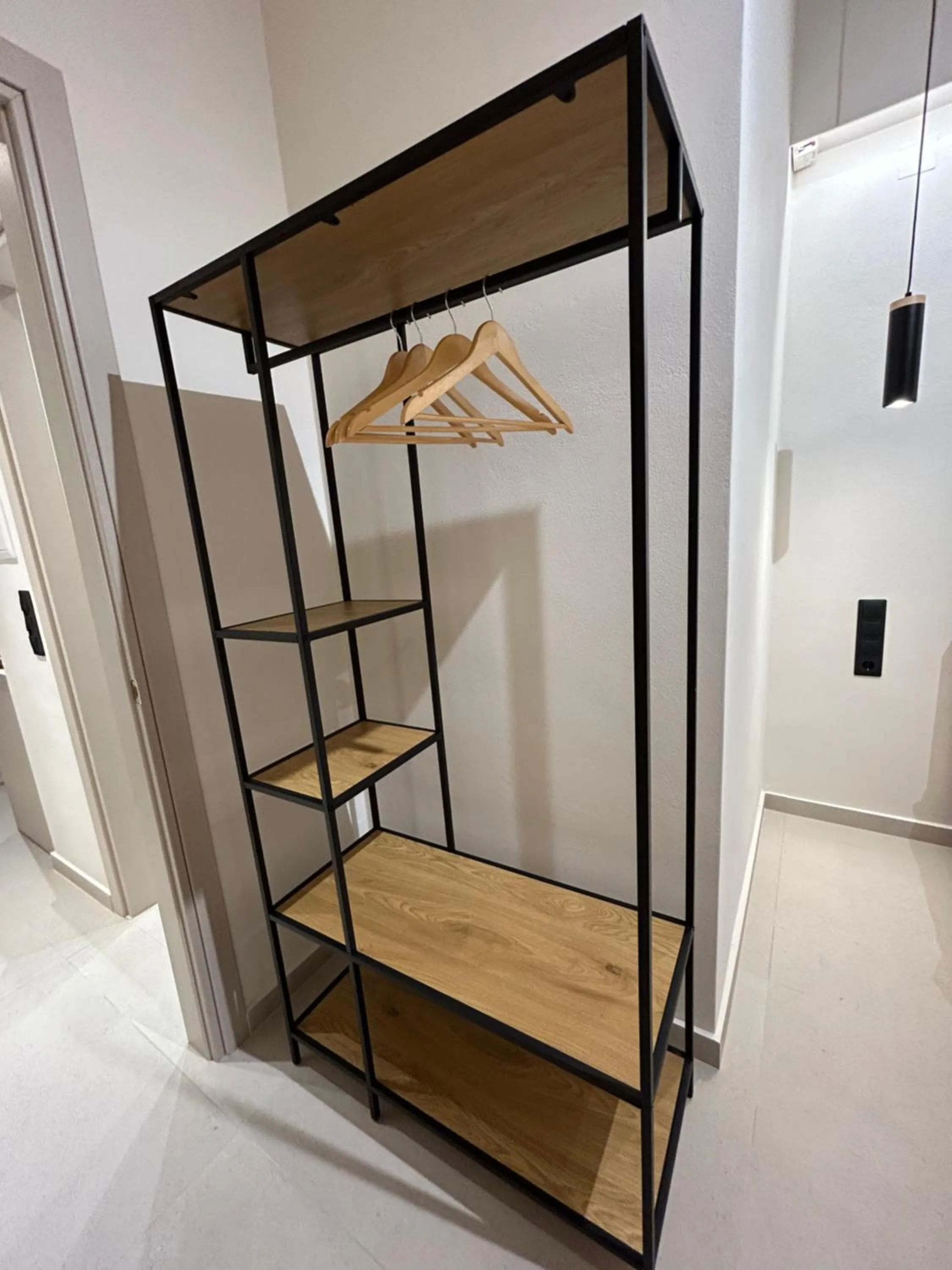 wardrobe in GLEN Premium Stays
