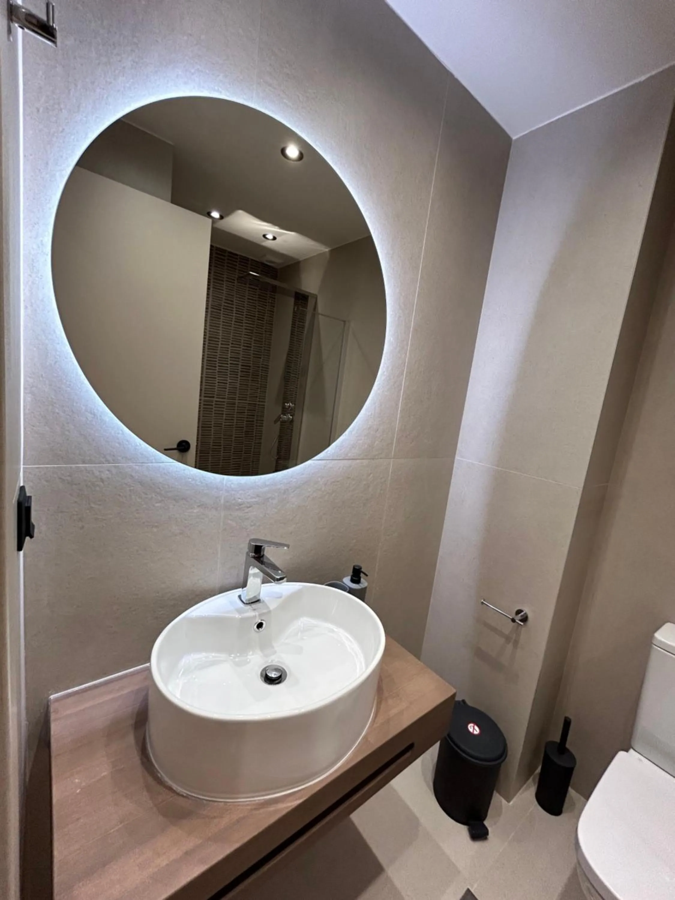 Bathroom in GLEN Premium Stays