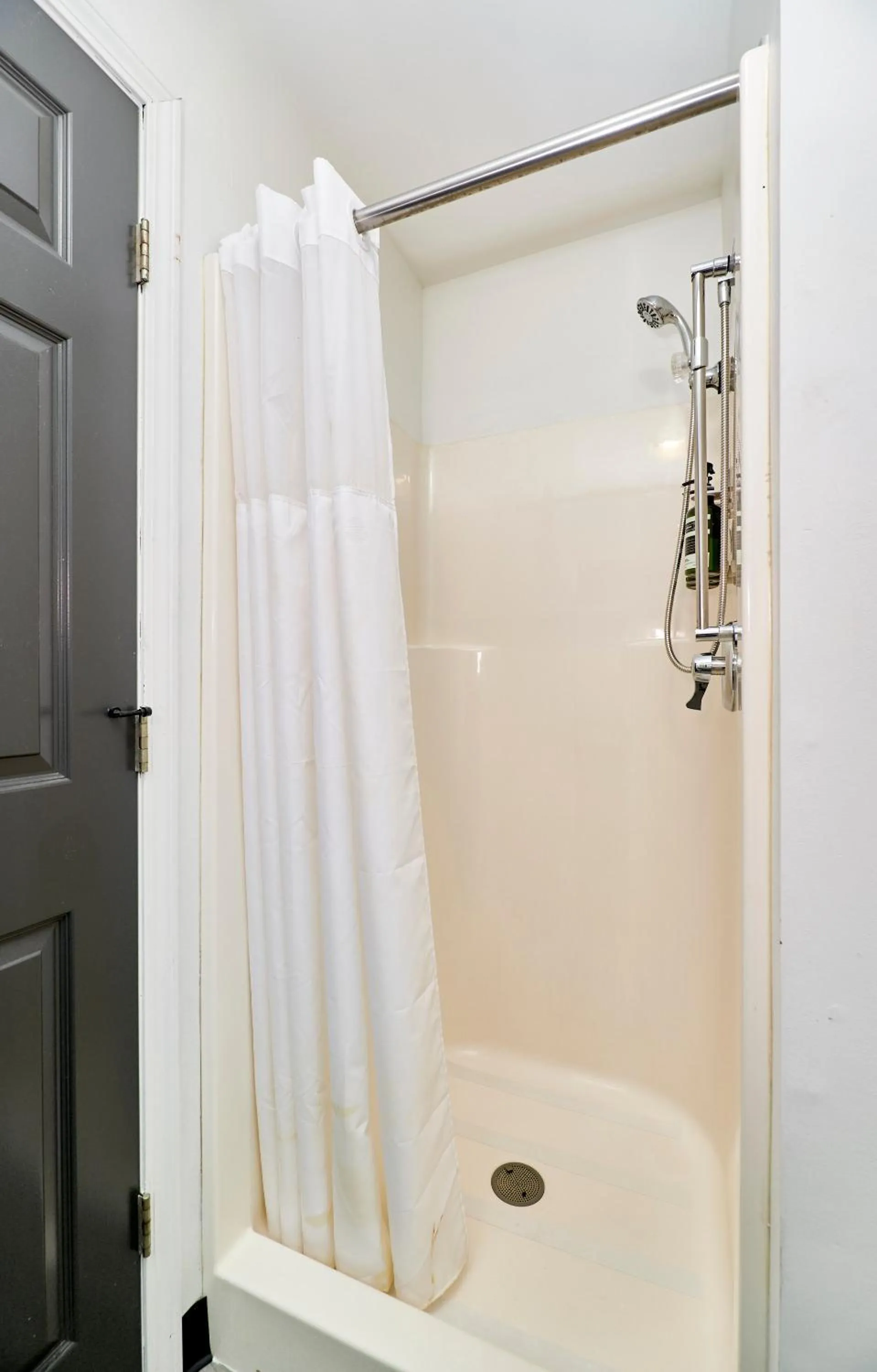 Shower in The West End