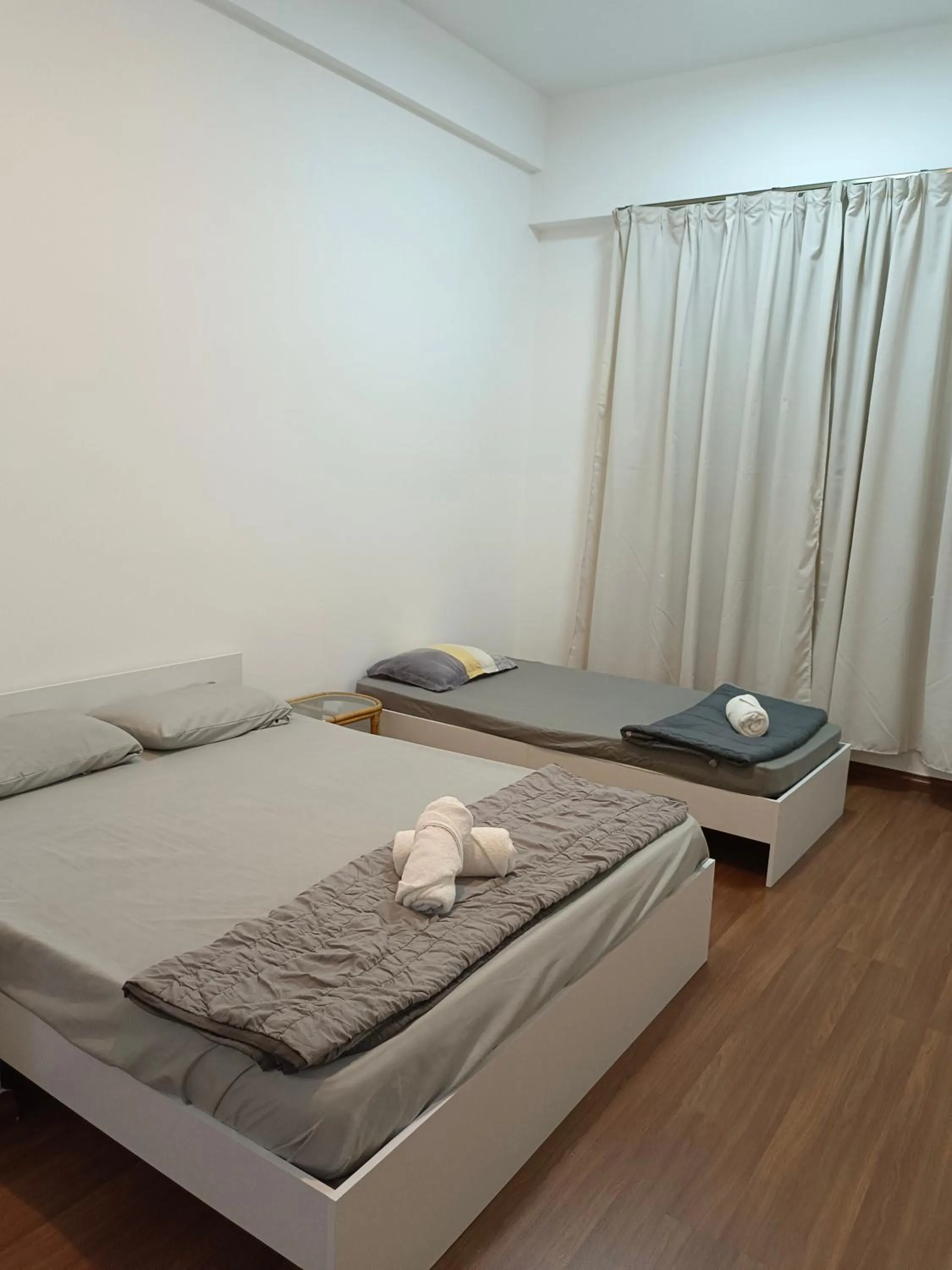 Bed in Sri Indah Pool Condostay