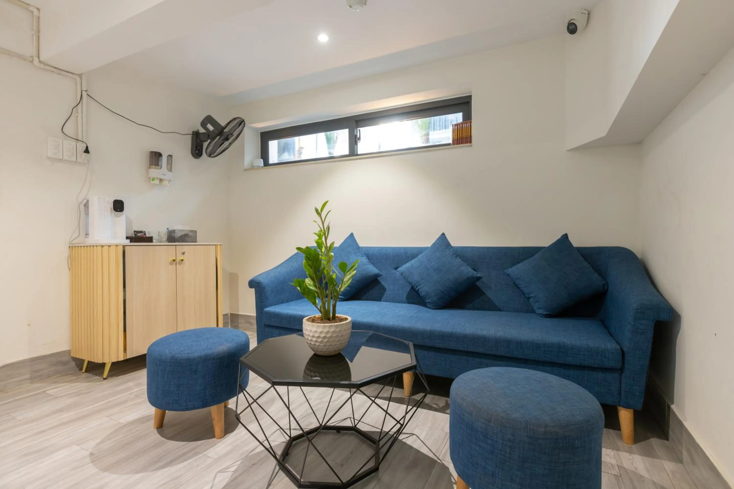 Bin Bin Hotel 12 Near Sala Residence