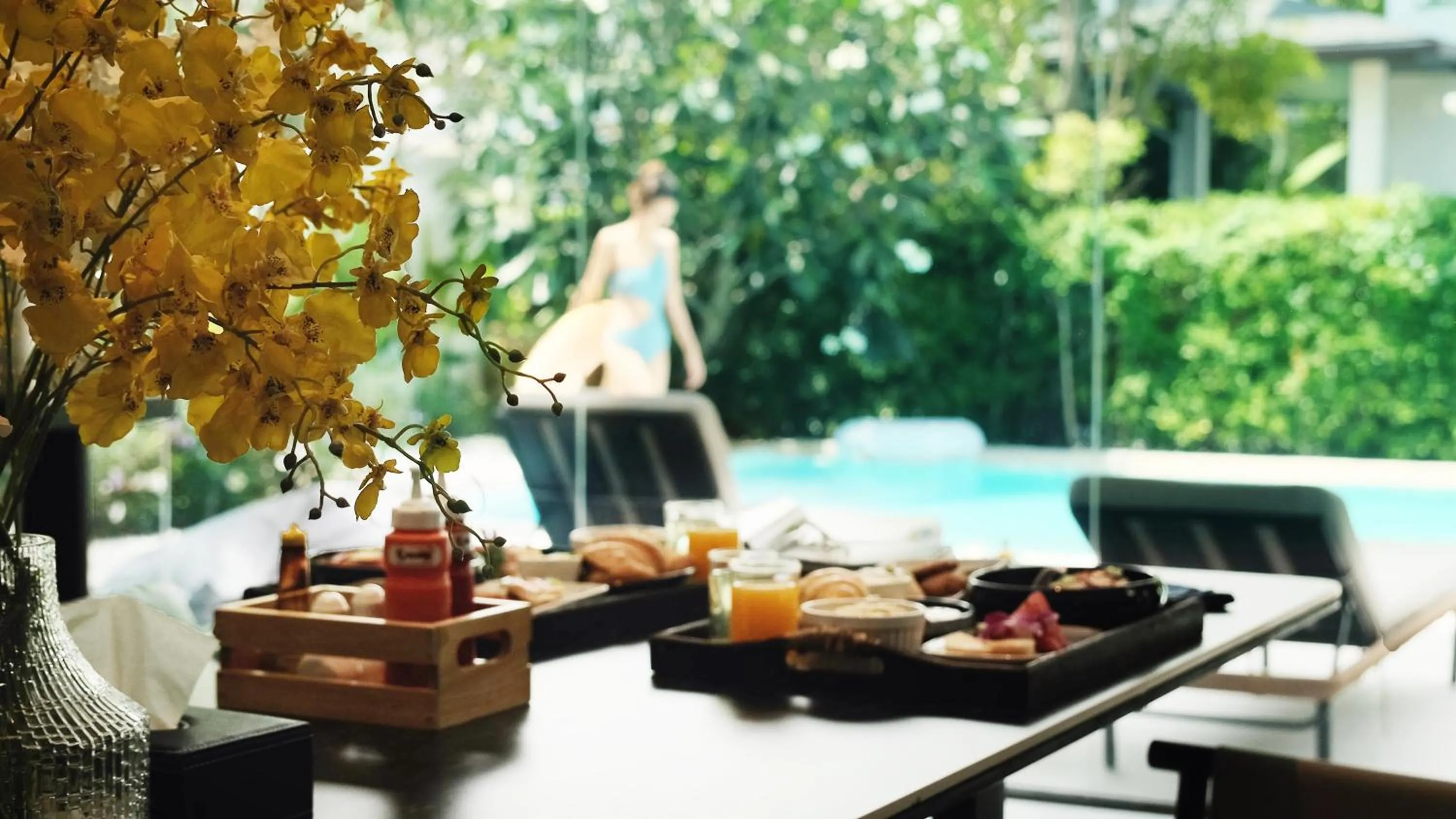 Food and drinks in Argo Pattaya Resort and Villas