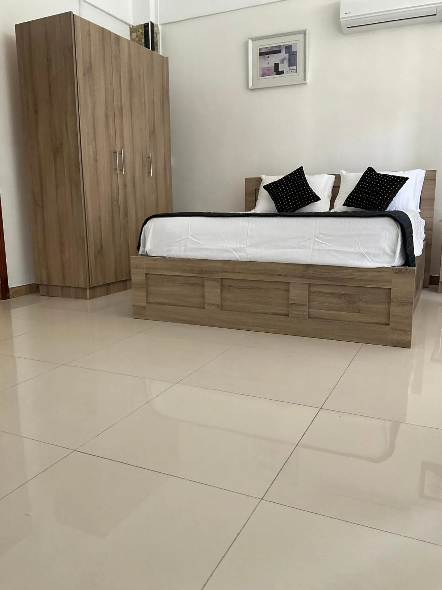 Bed in Mahe Holiday Resort