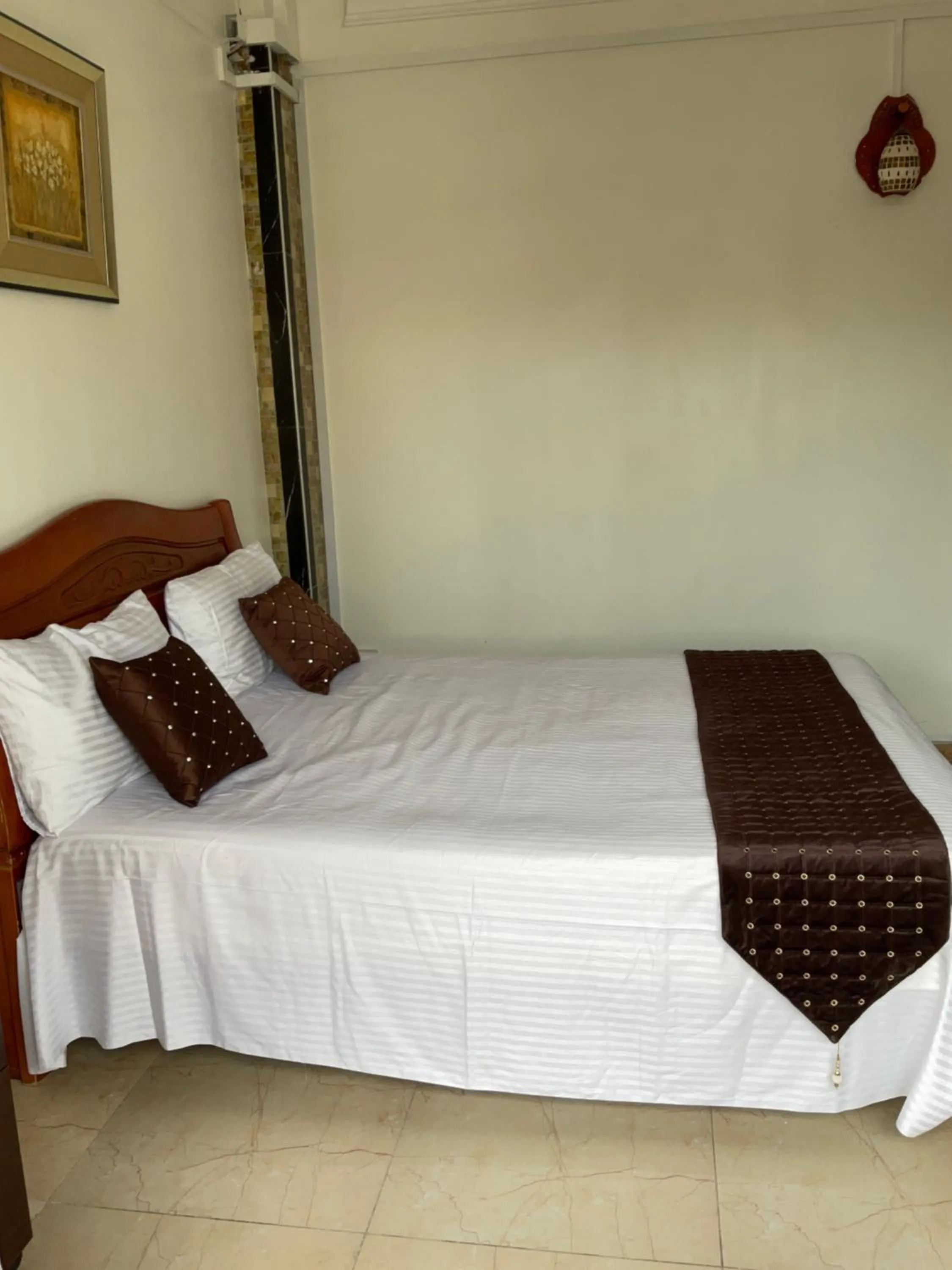 Bed in Mahe Holiday Resort