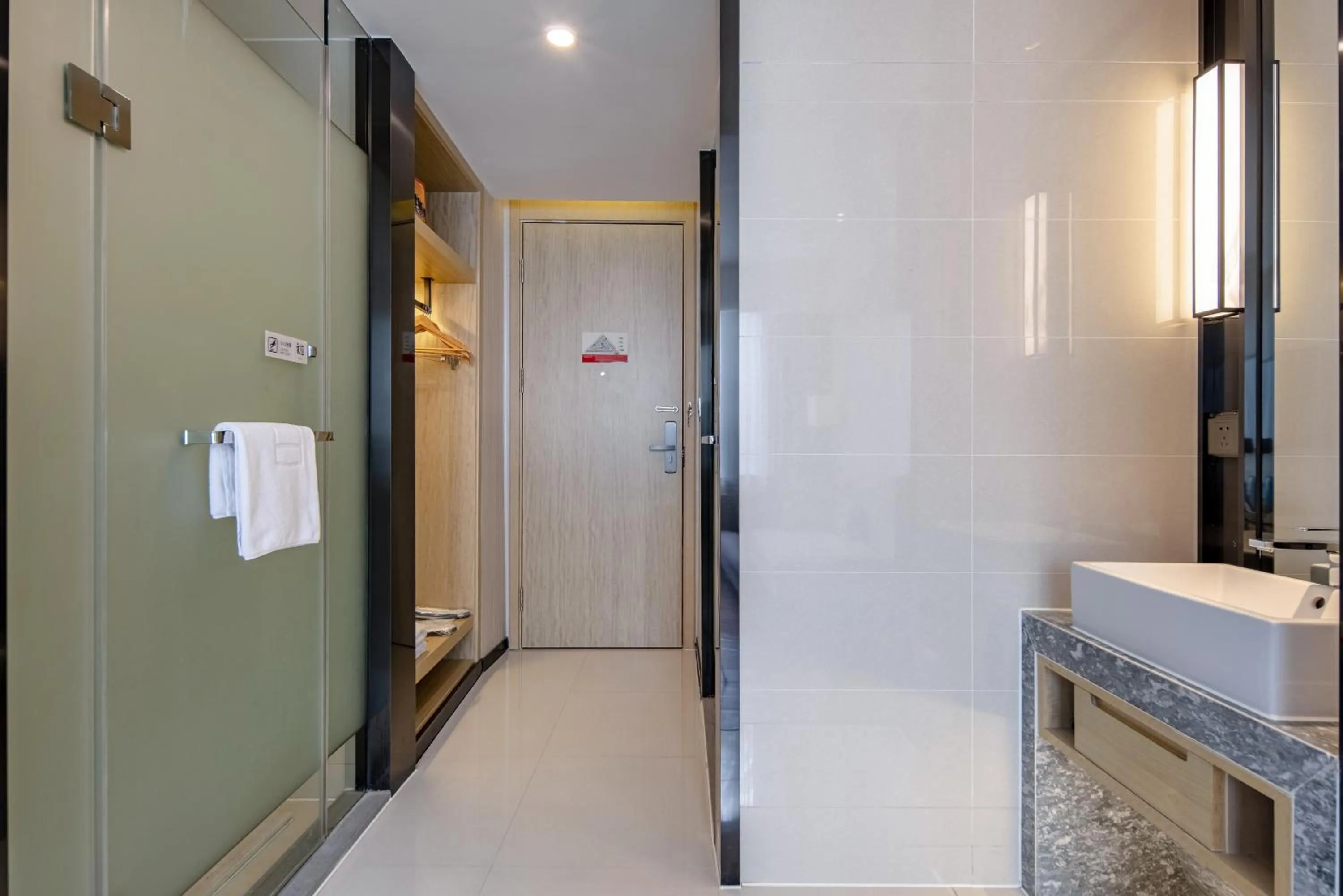 Toilet in Echarm Hotel Nanning the MixC Exhibition Center Metro Station