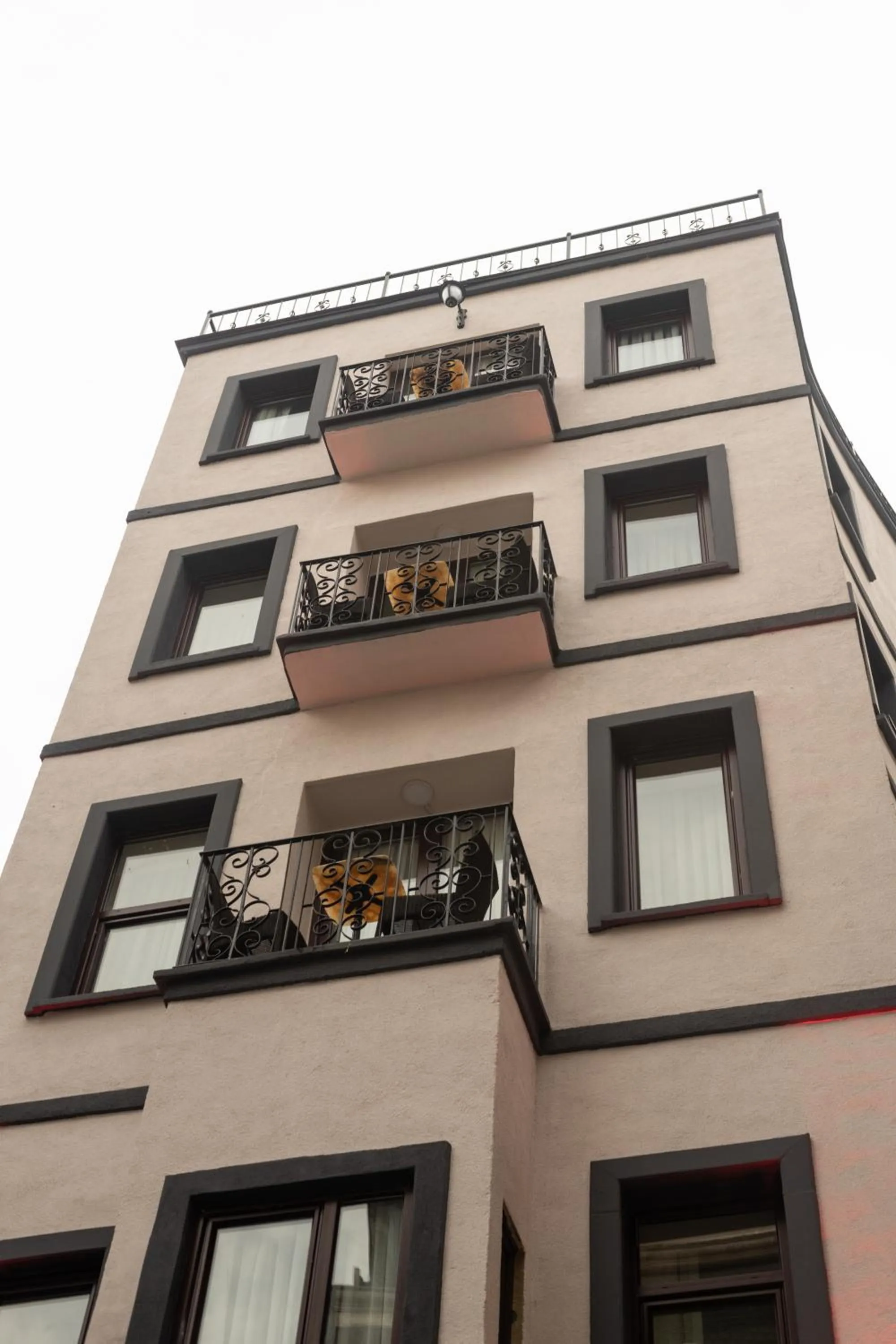 Property building in hotel di poesia deluxe