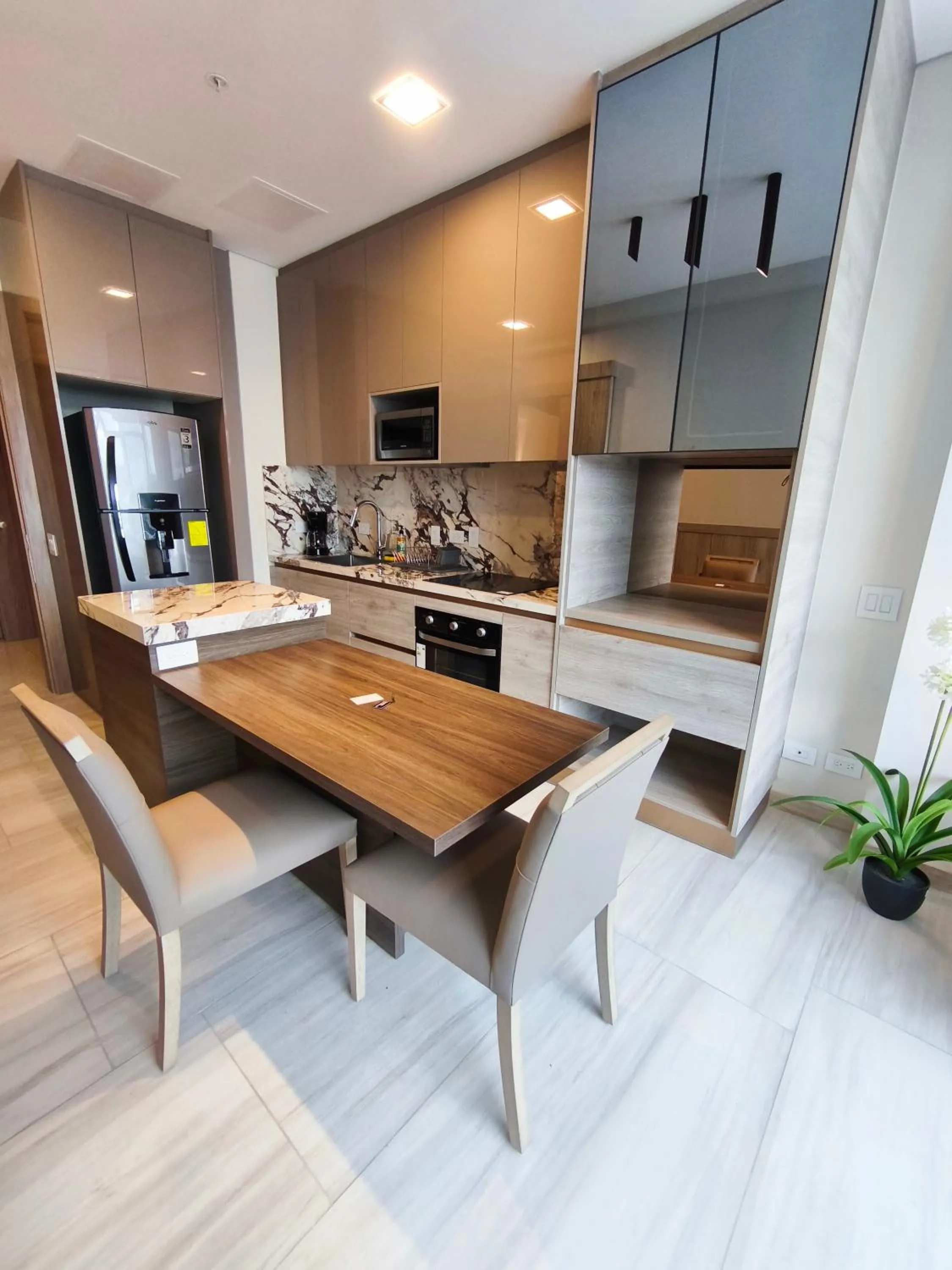Kitchen or kitchenette in New Coliving Ecuador Luxury Residences
