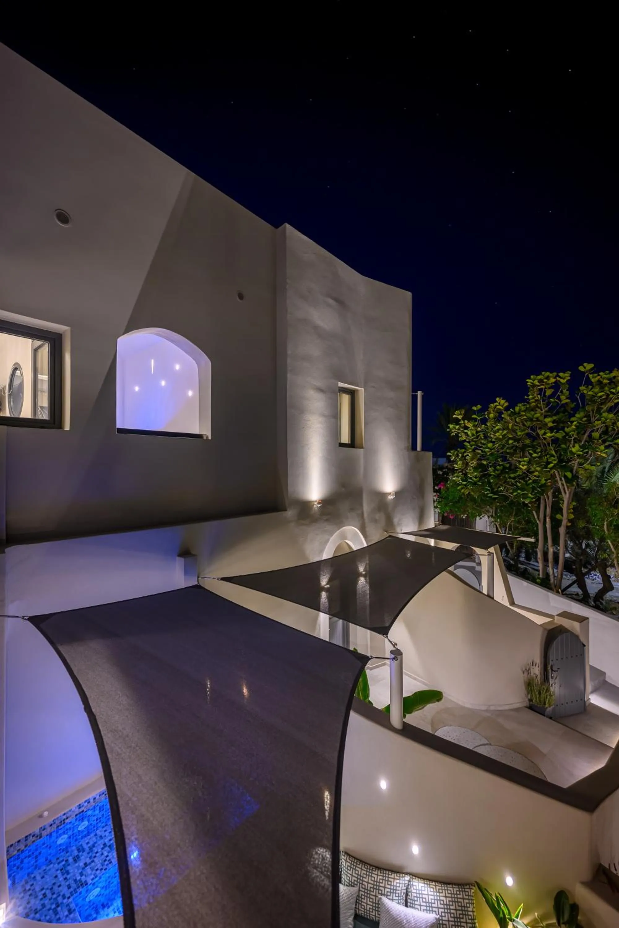 Night in Galaria Serenity Suites