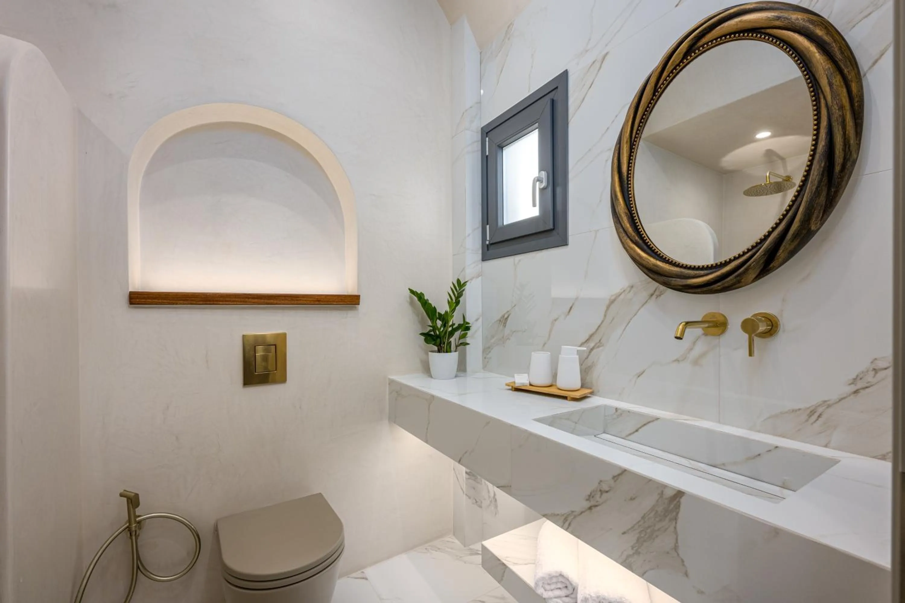 Bathroom in Galaria Serenity Suites