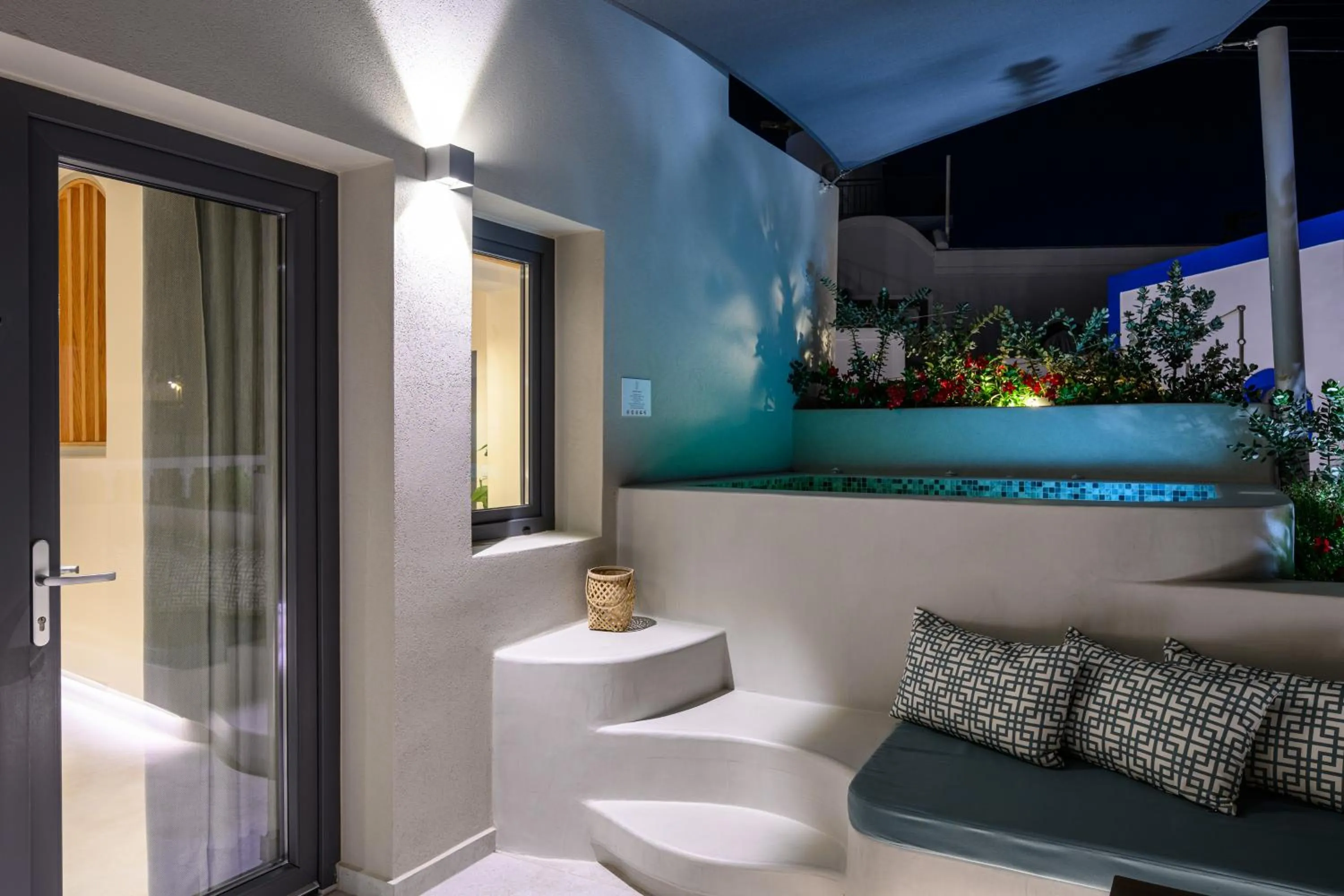 Night in Galaria Serenity Suites