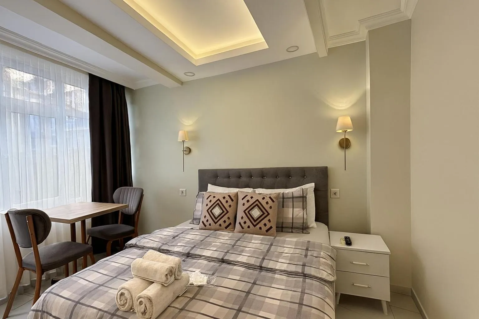 Bed in Ozer Hotel & Apartments