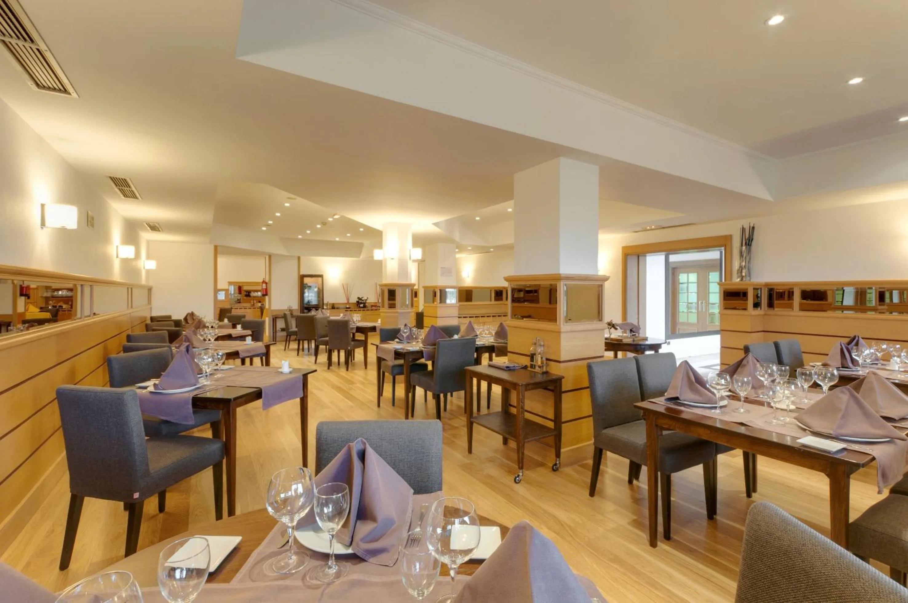 Restaurant/places to eat in Gran Hotel Los Angeles