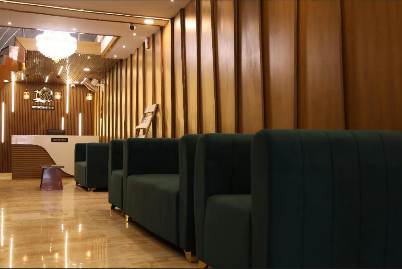Lobby or reception in Hotel president park Coimbatore