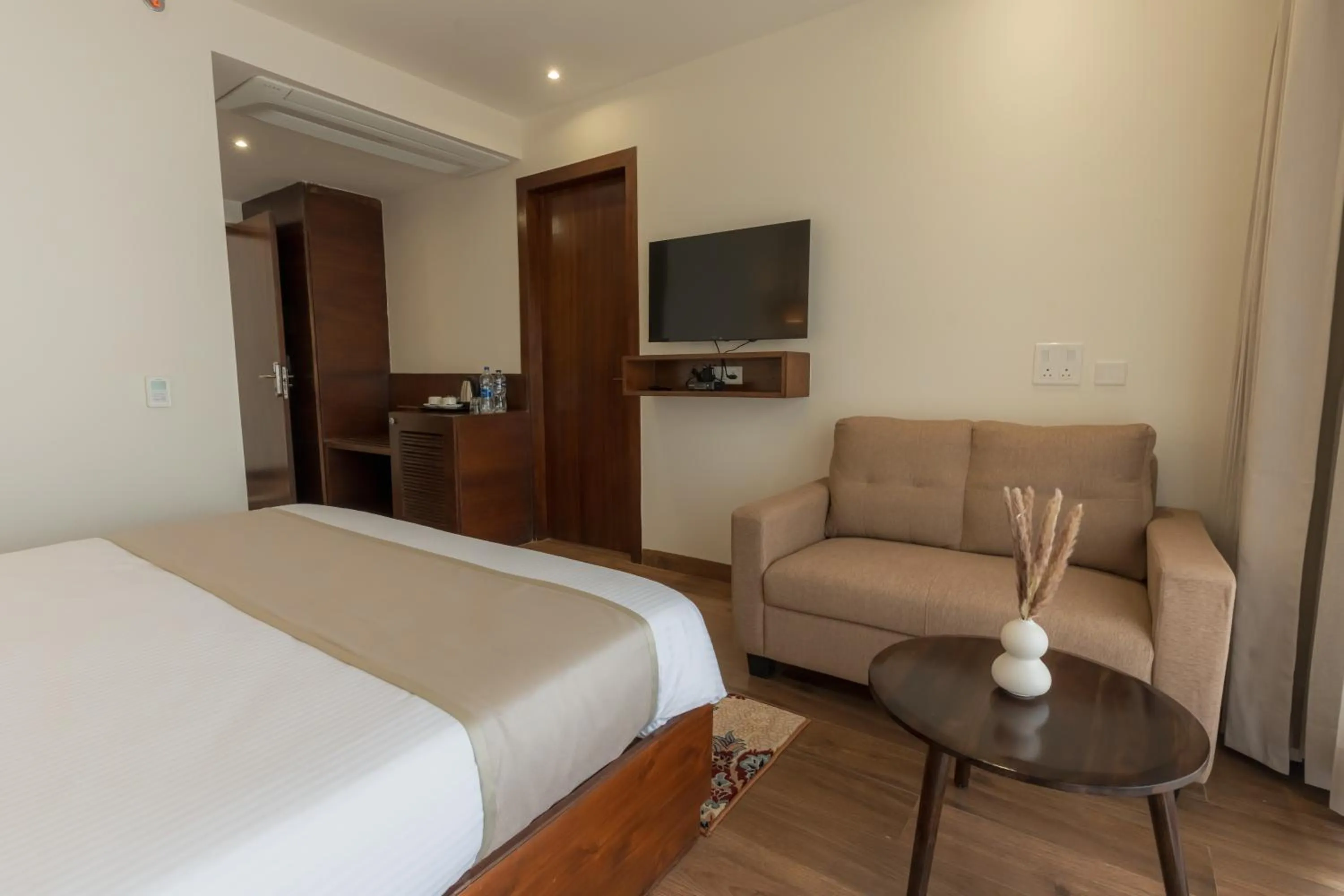 TV and multimedia, Bed in The Belvedere Kasauli