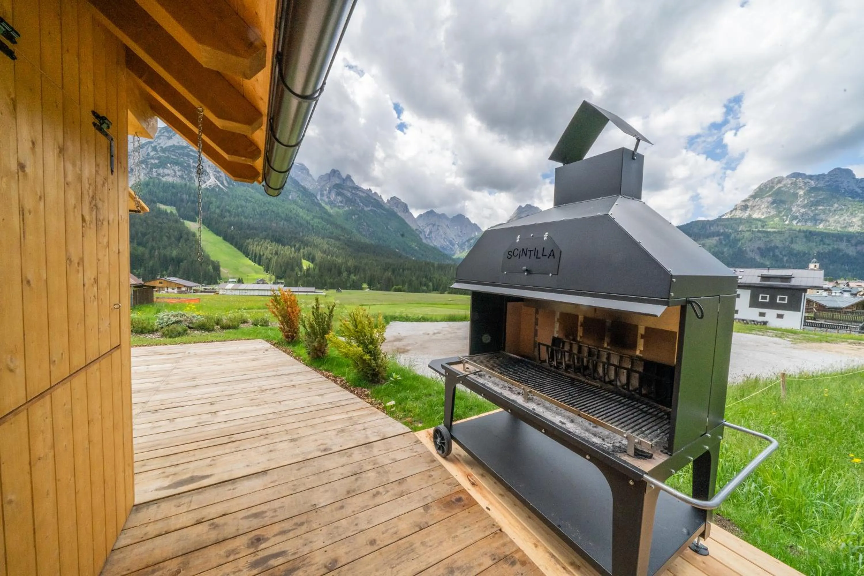 Restaurant/places to eat in Bach Boutique Hotel