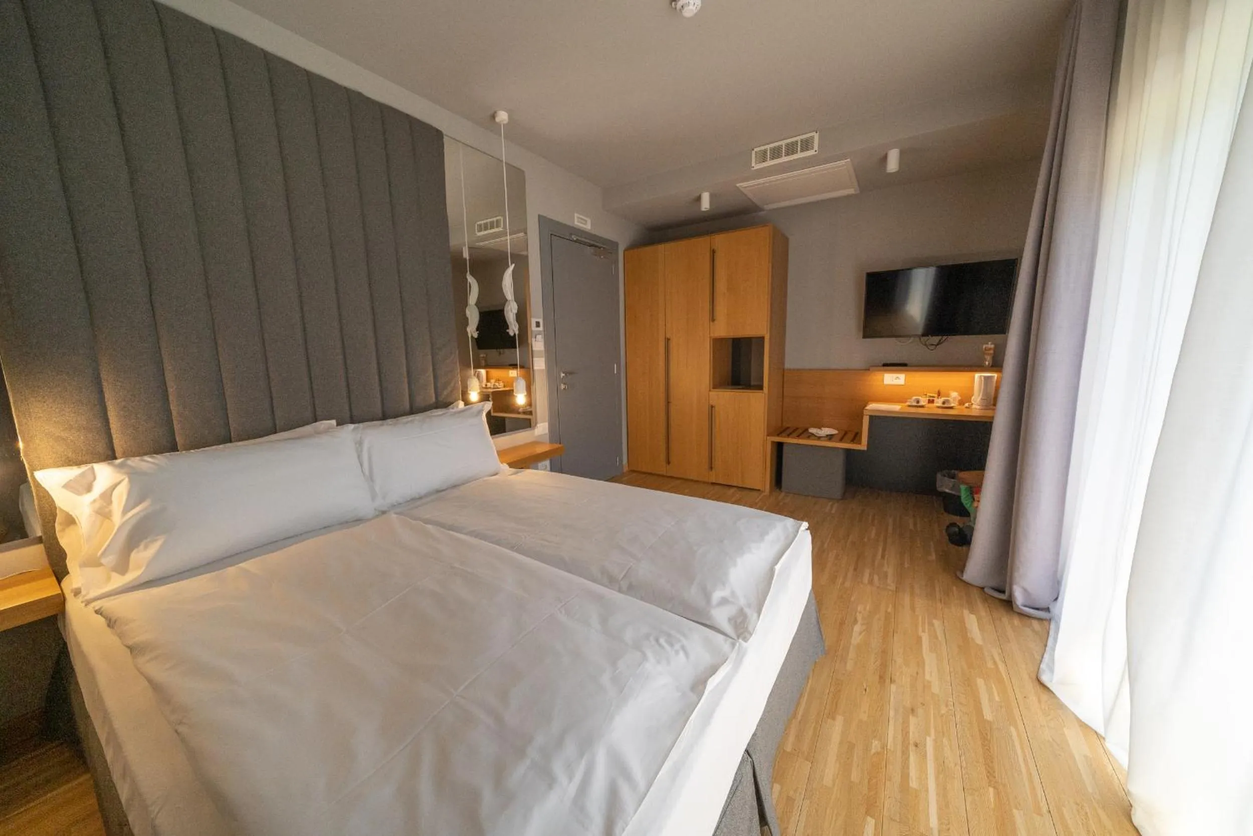 Photo of the whole room, Bed in Bach Boutique Hotel