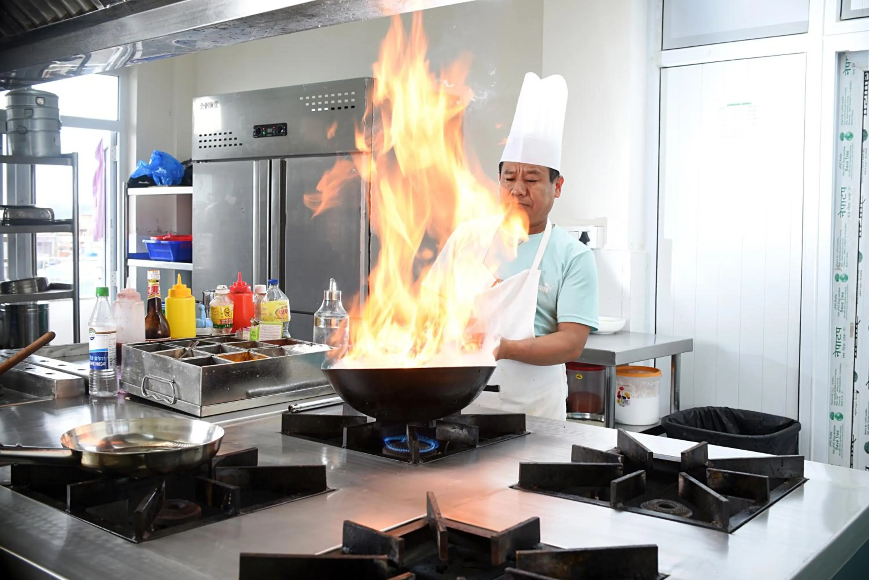 Kitchen or kitchenette in Hotel Vistara