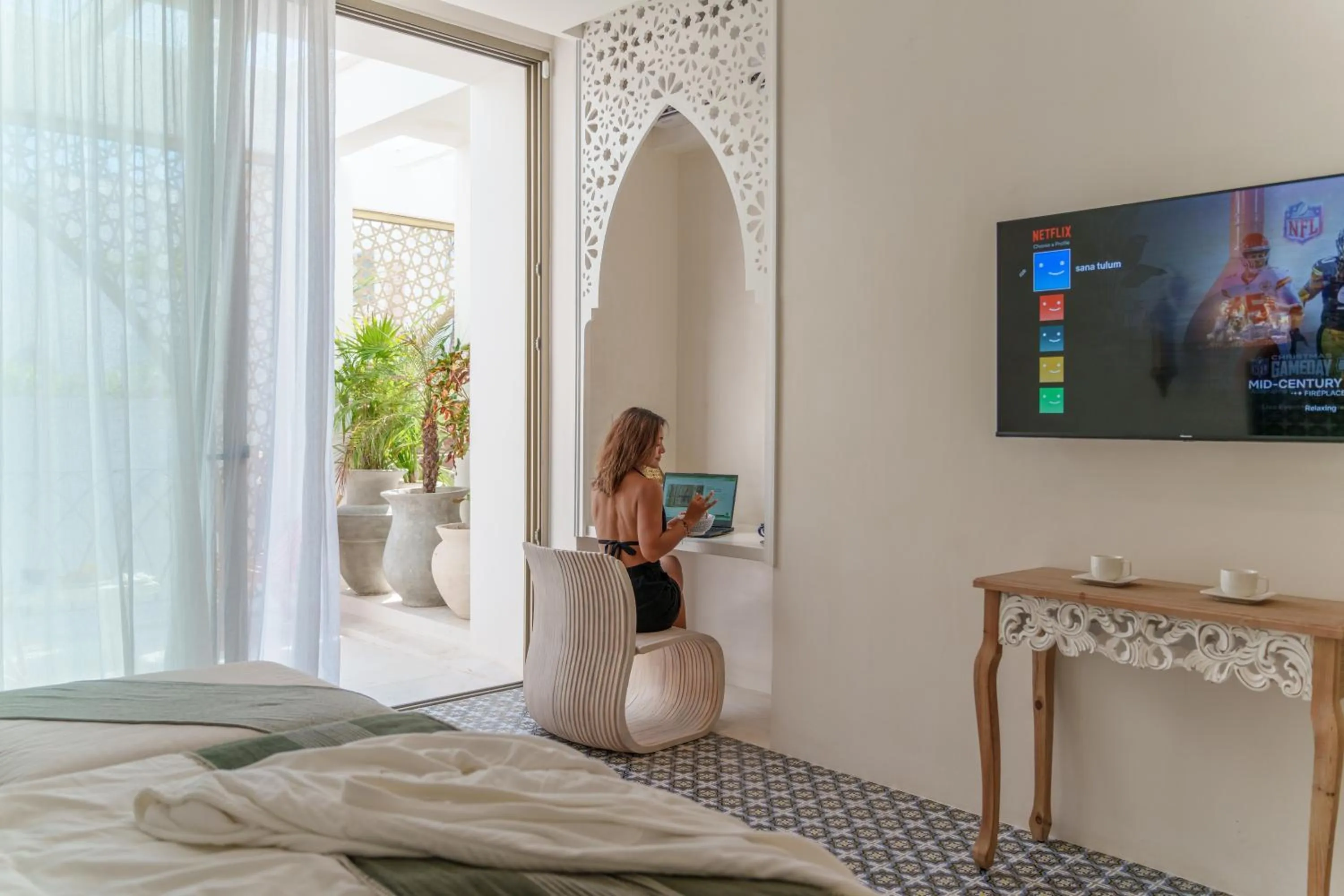 TV and multimedia, Bed in Sana Tulum Beachfront Boutique Hotel