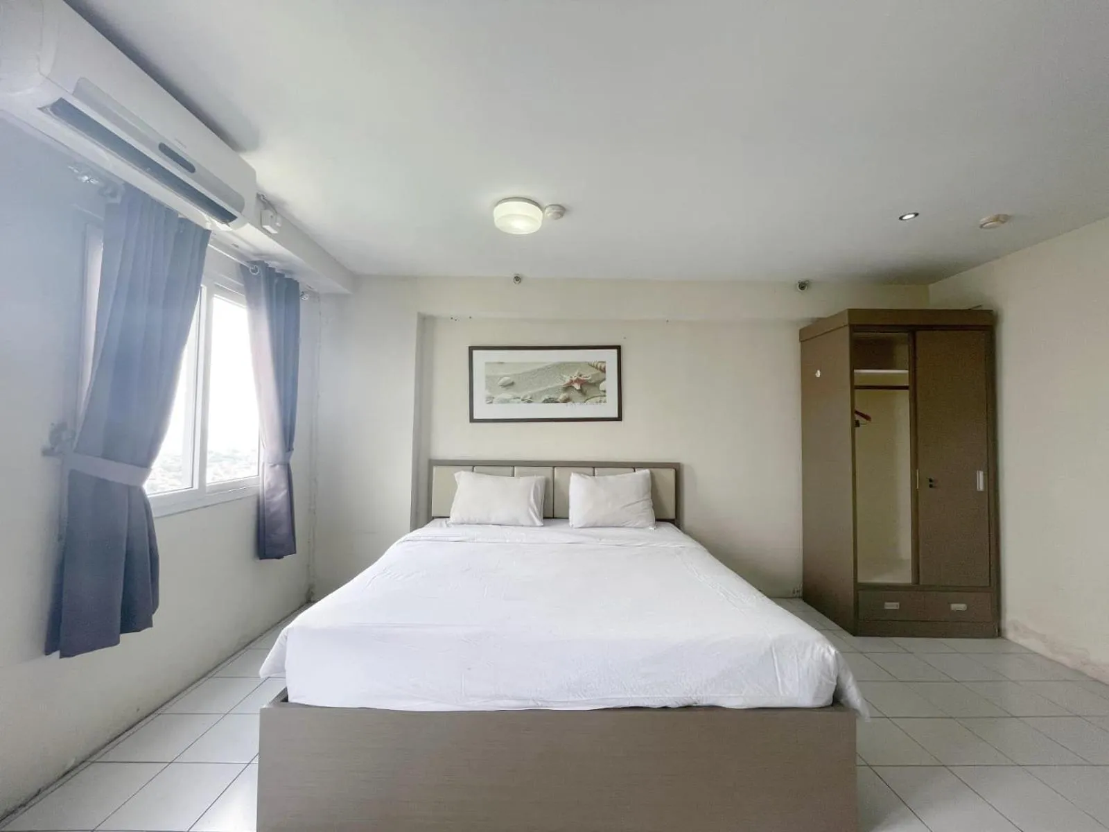 Bed in Dreamzzz Mutiara Bekasi