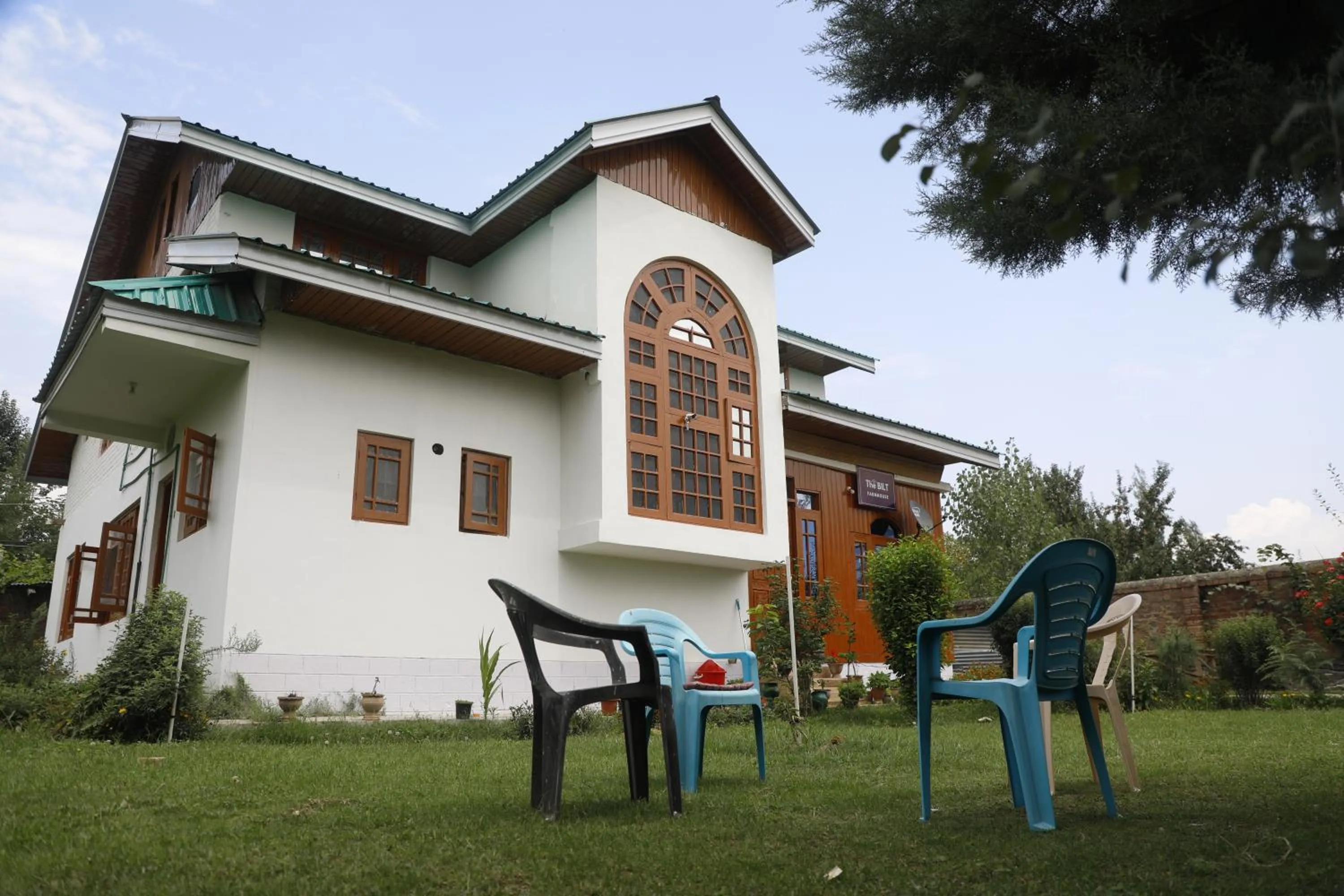 Property building in The Bilt farmhouse