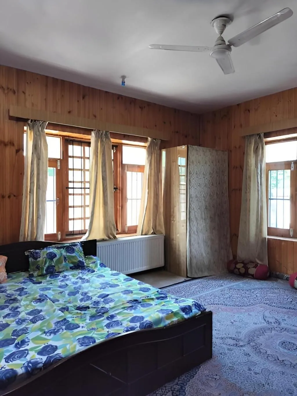 Bedroom, Bed in The Bilt farmhouse