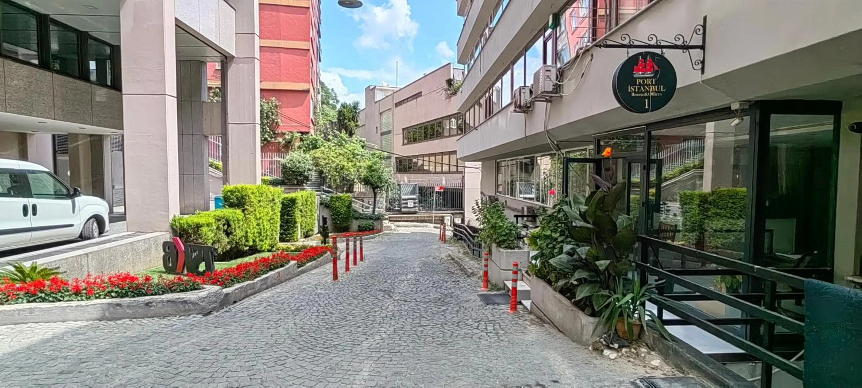 Property building in İstanbul Port Hotel