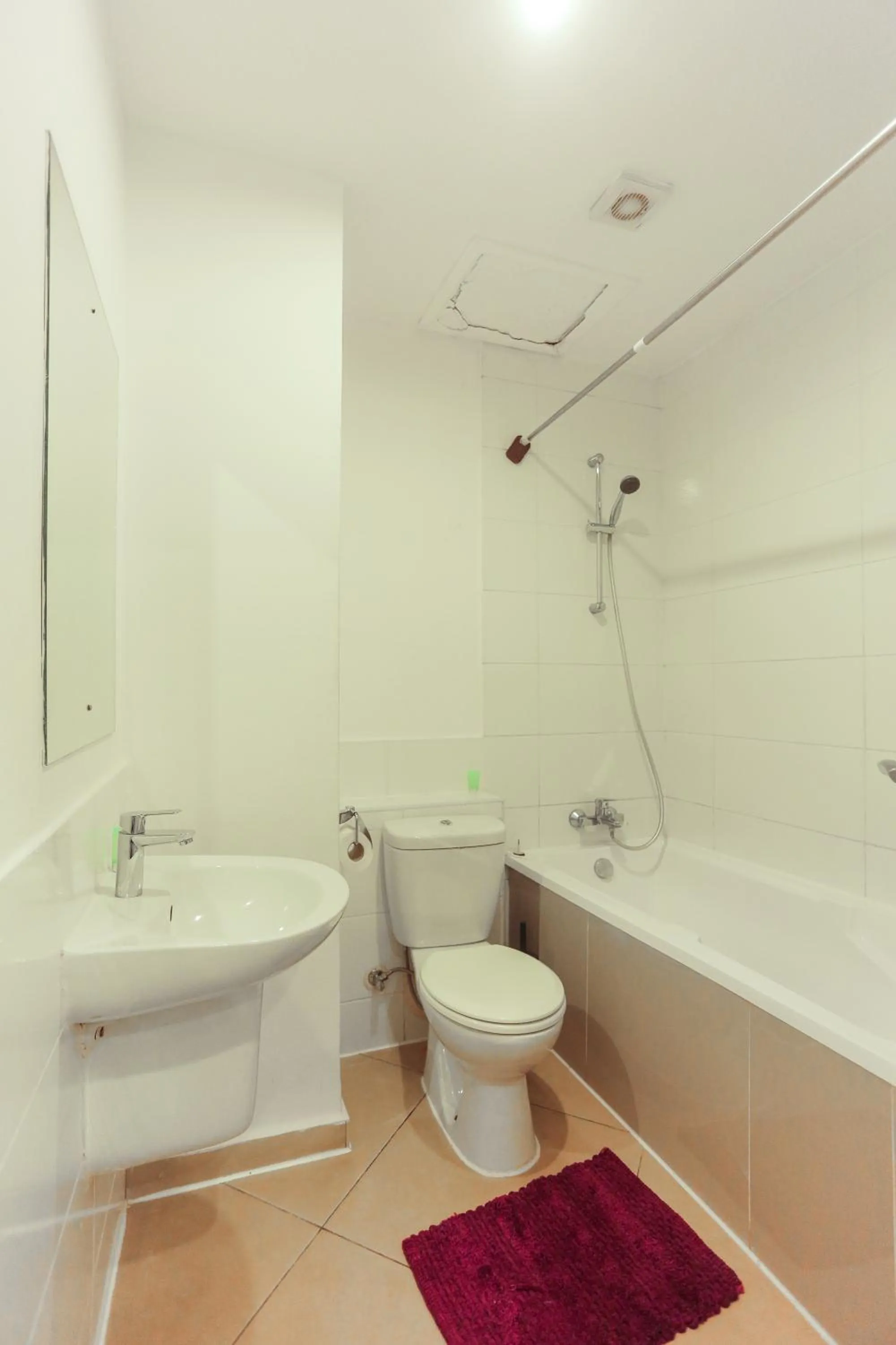 Bath in Accra Luxury Apartments at Clifton Place