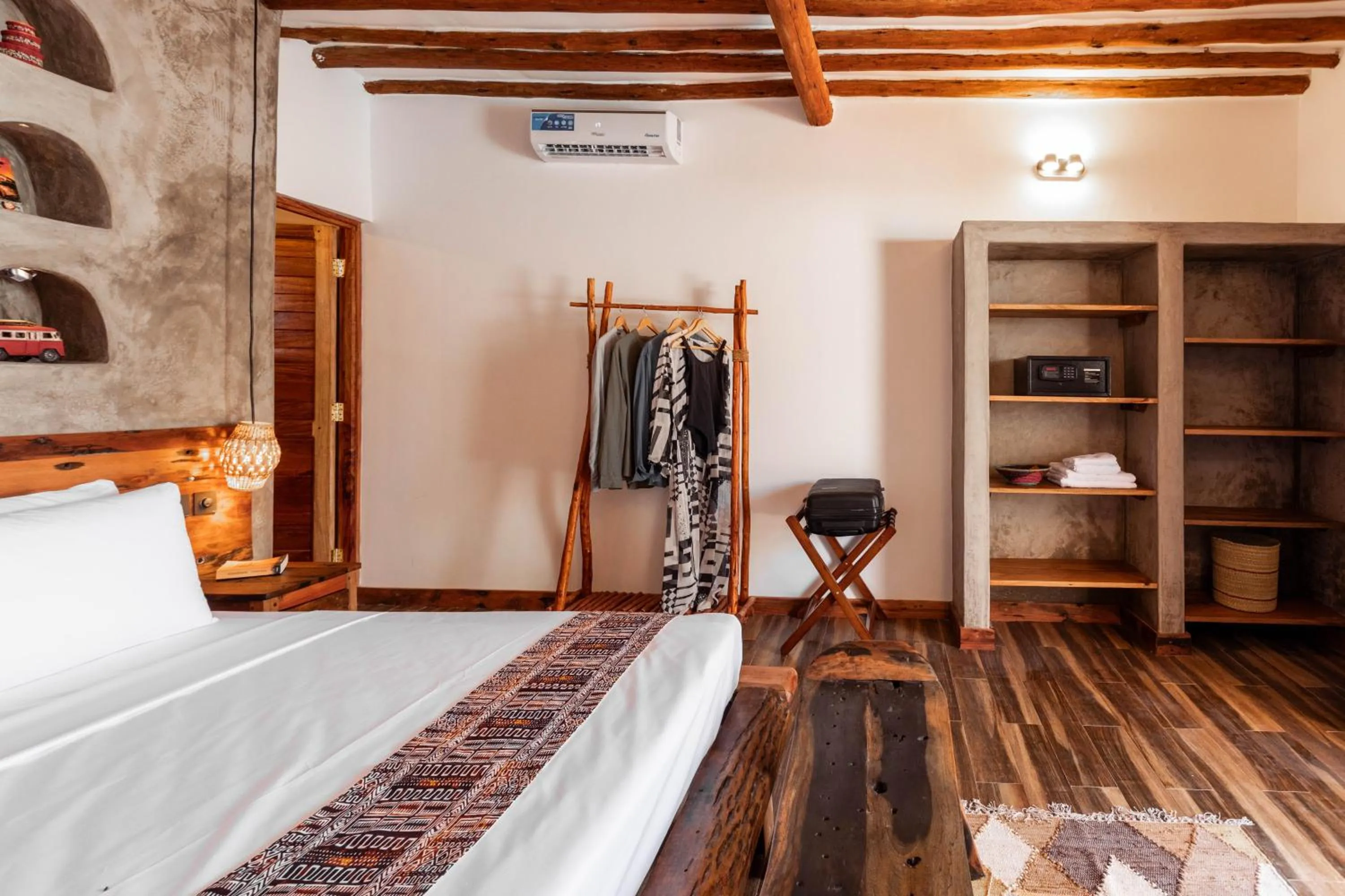 Bed in Casa Ananda Boutique Hotel