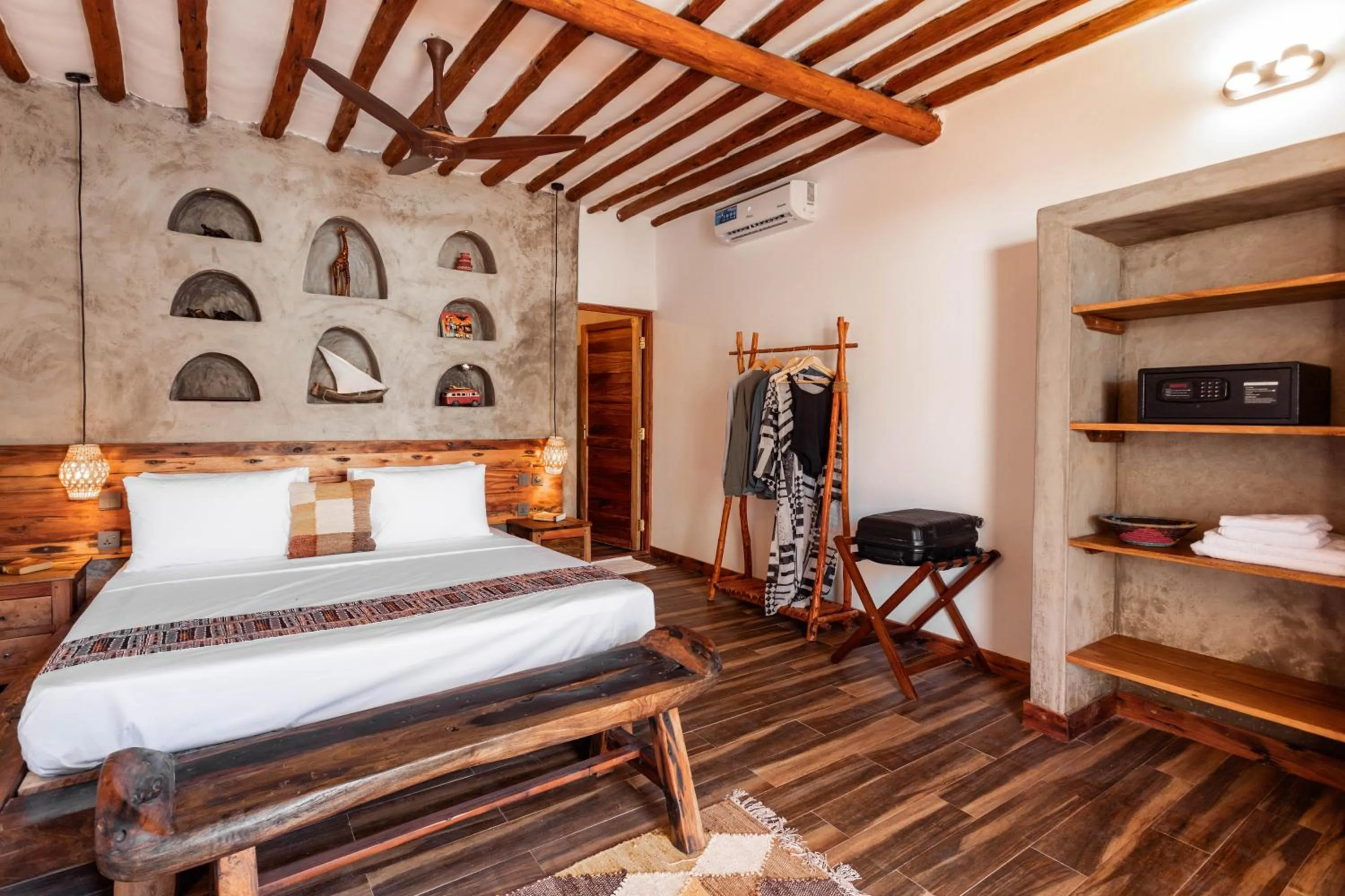 Bed in Casa Ananda Boutique Hotel