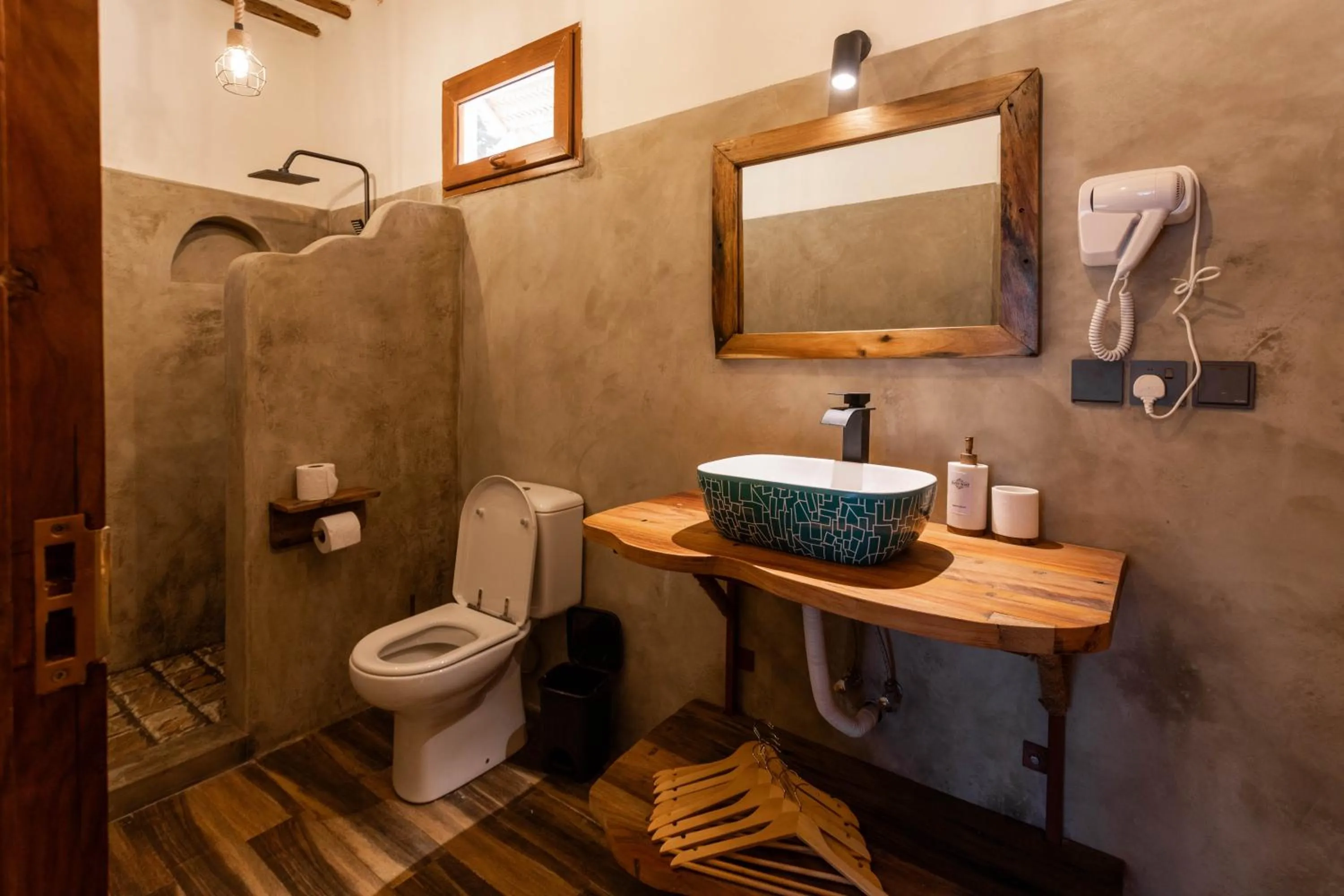 Shower in Casa Ananda Boutique Hotel