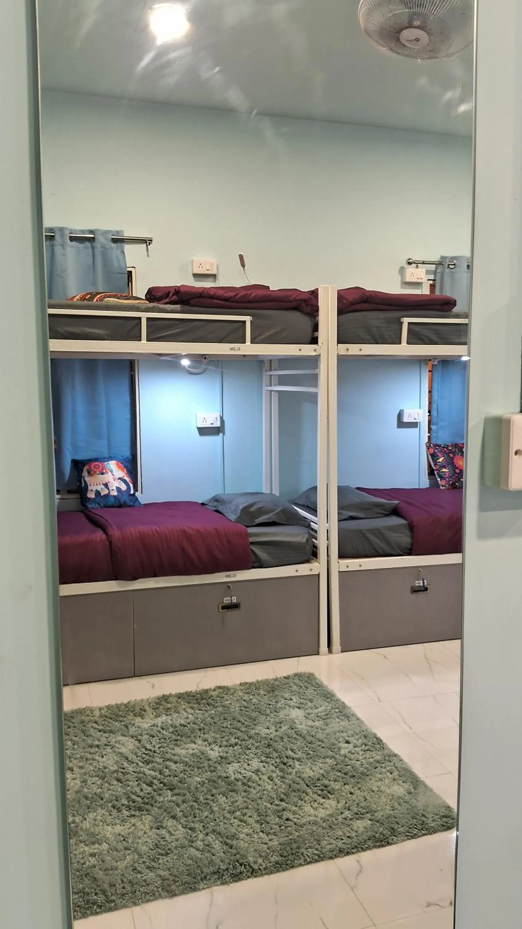 Bedroom, Bed in Cayzen