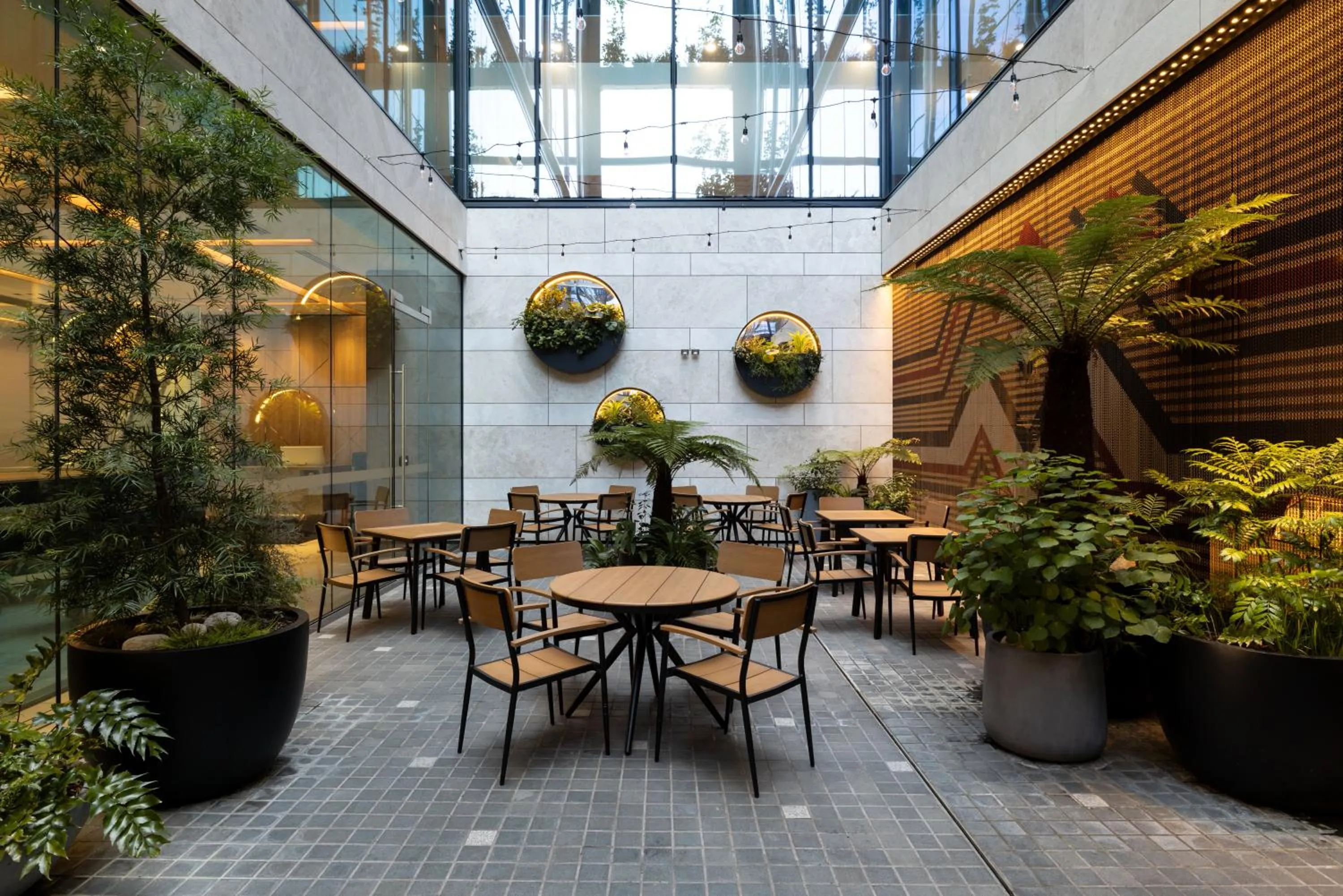 Property building in Hotel Grand Chancellor Auckland