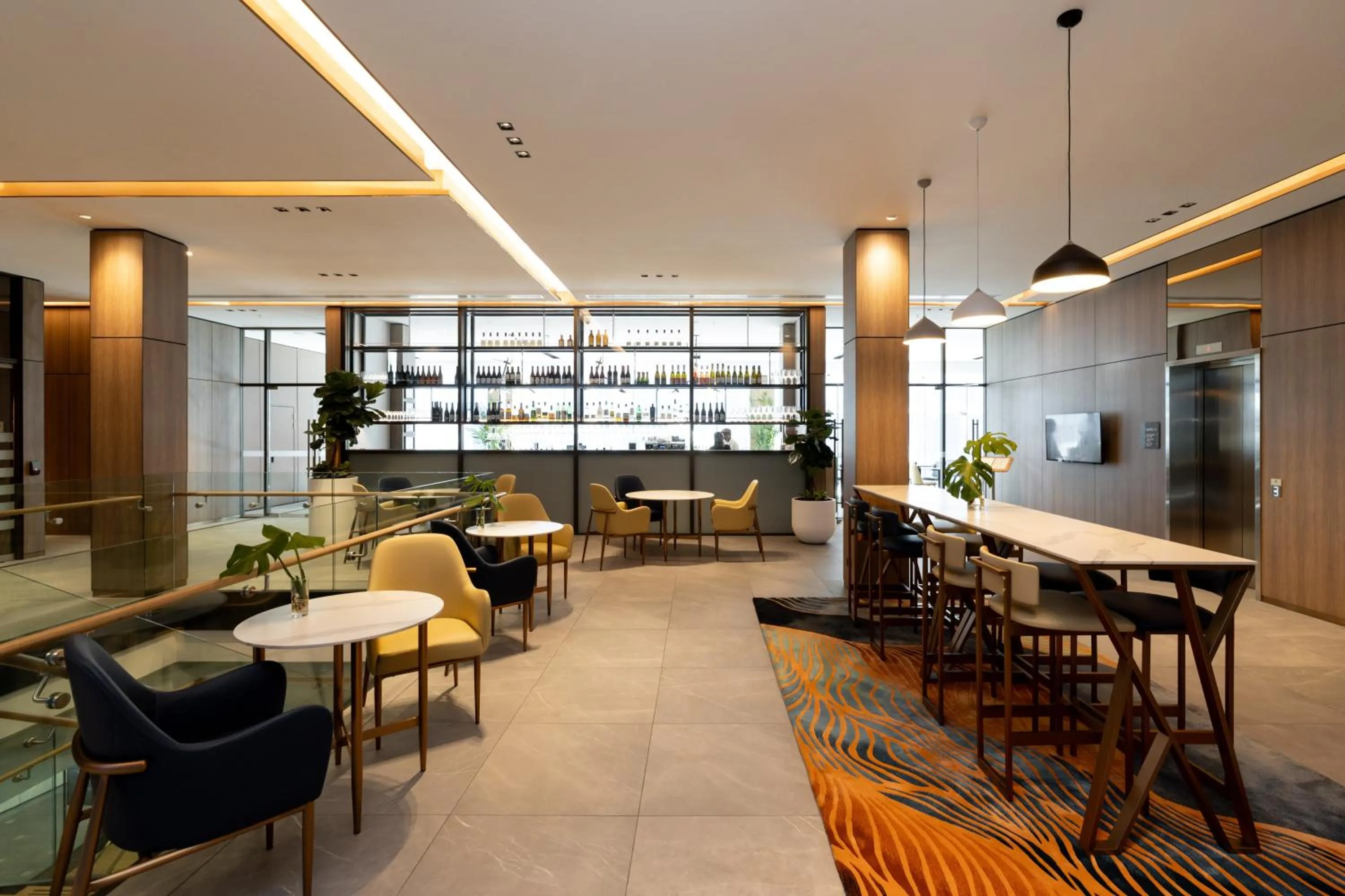 Property building in Hotel Grand Chancellor Auckland