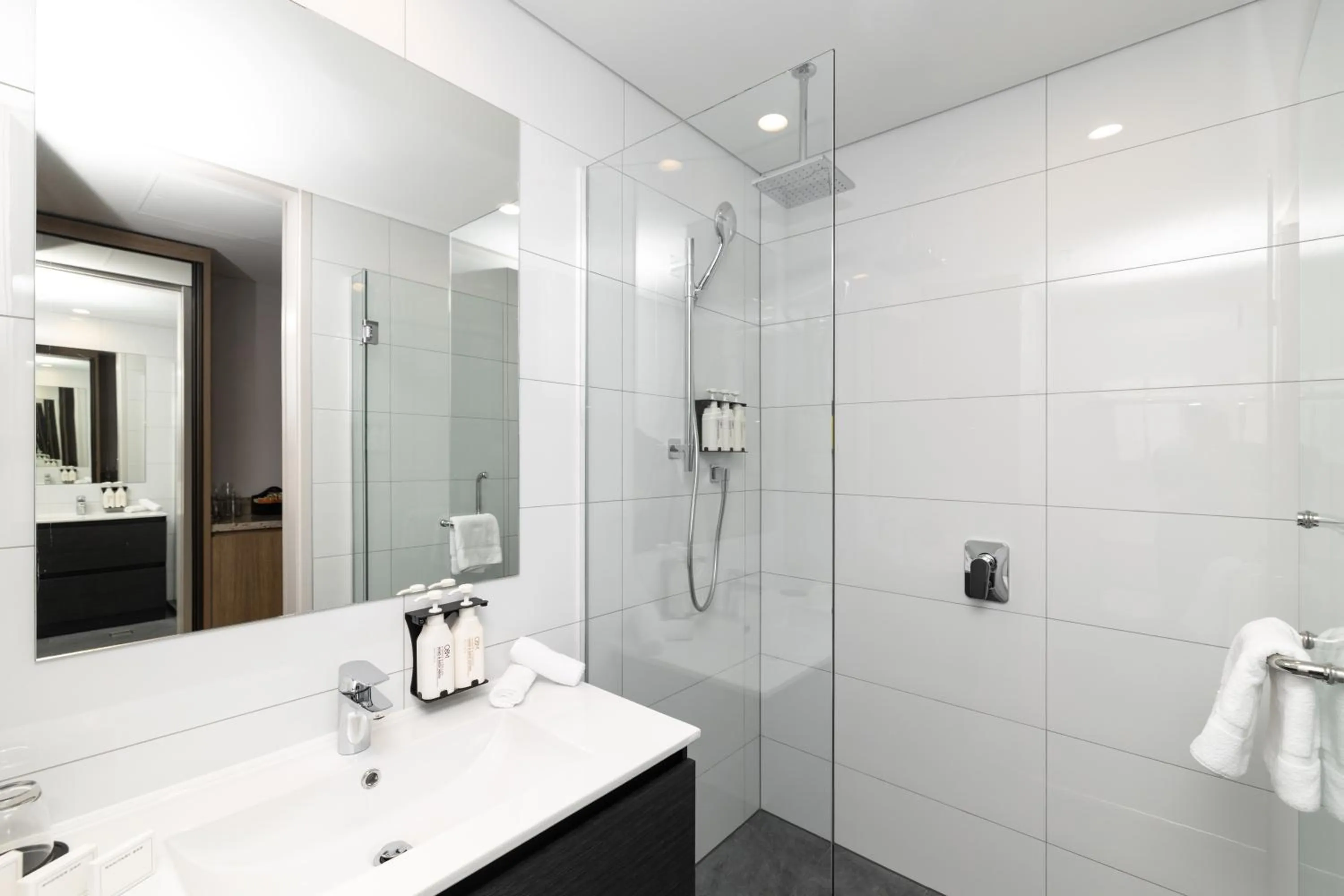 Bathroom in Hotel Grand Chancellor Auckland