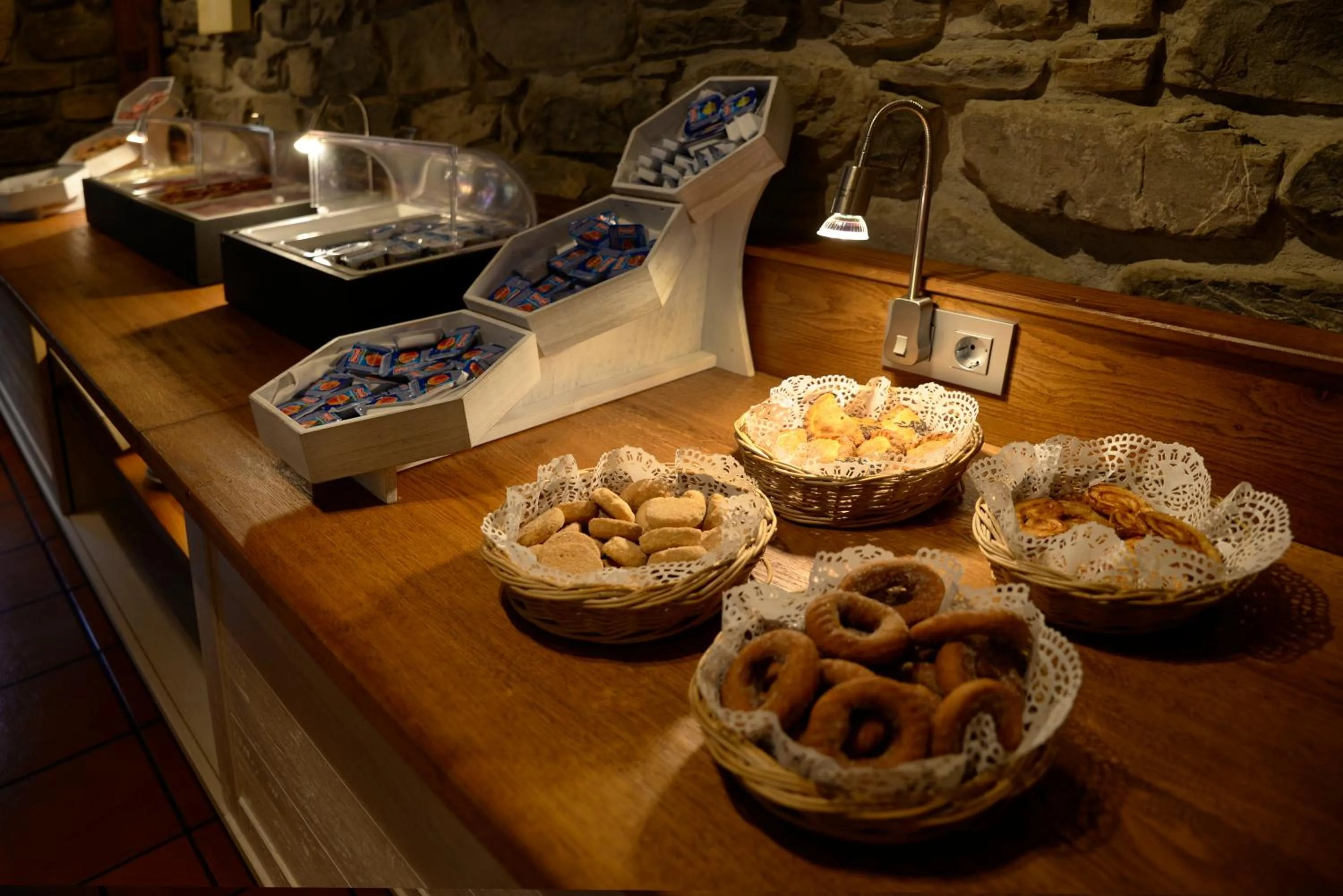 Buffet breakfast in Hotel Pradas Ordesa