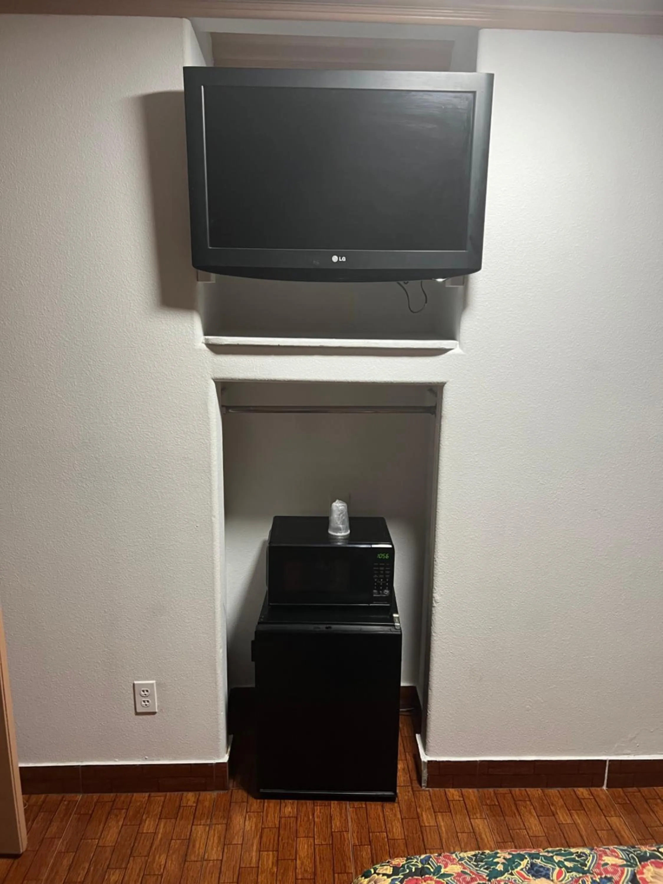 TV and multimedia in King Motel