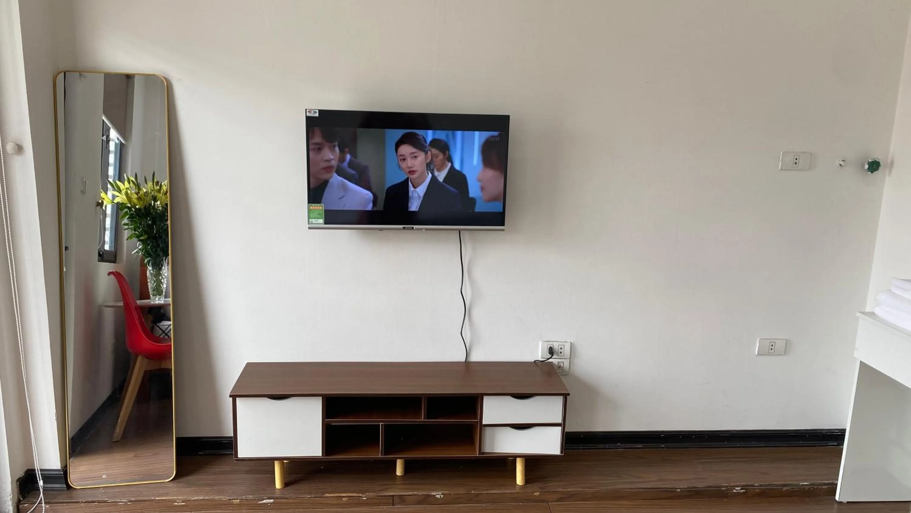 Era Apartment La Thành