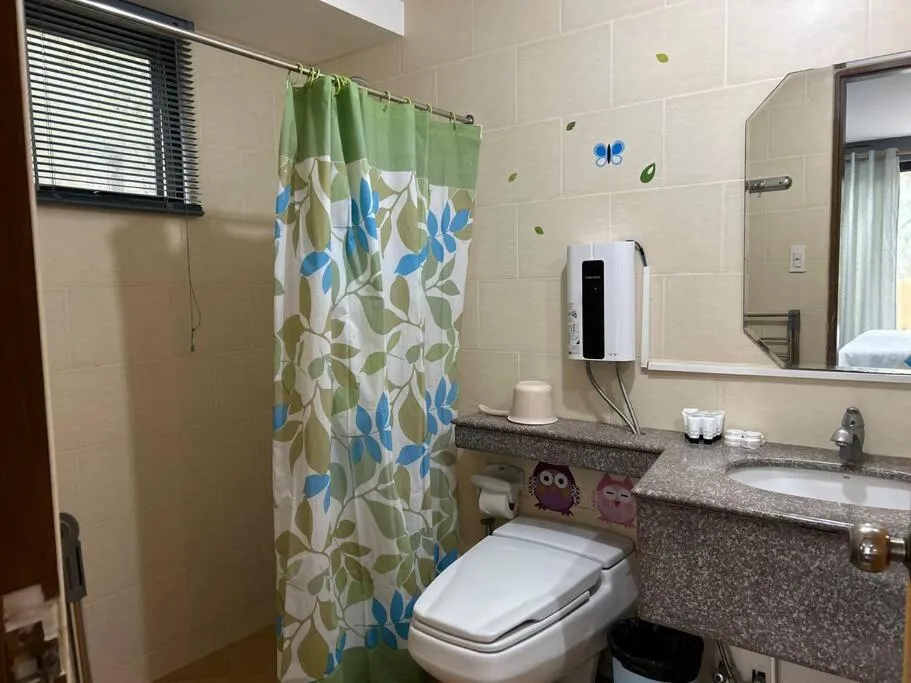 Shower in Crosswinds Resort Quadrille Home
