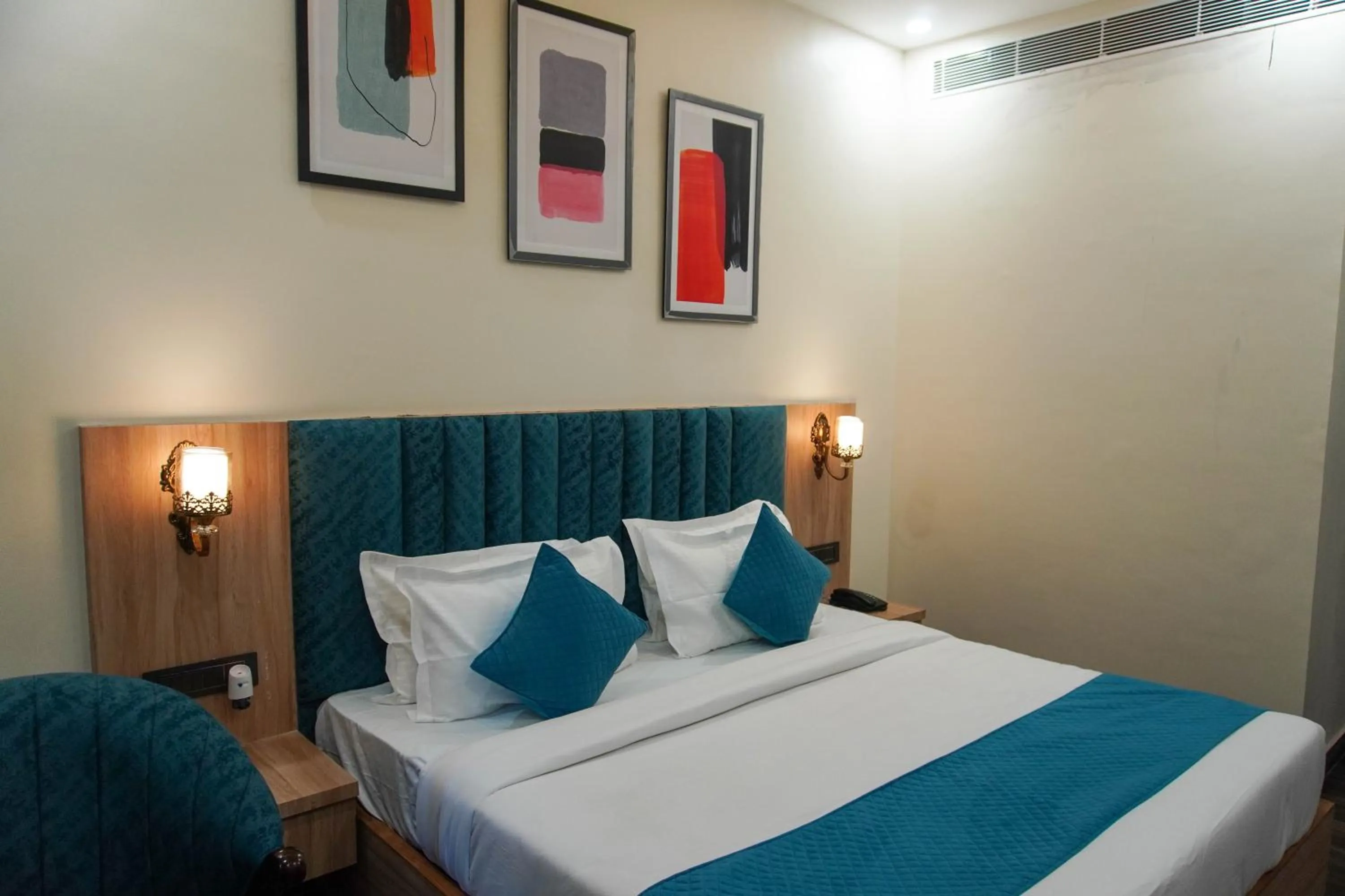 Bed in Hotel W Grand - A Boutique Hotel