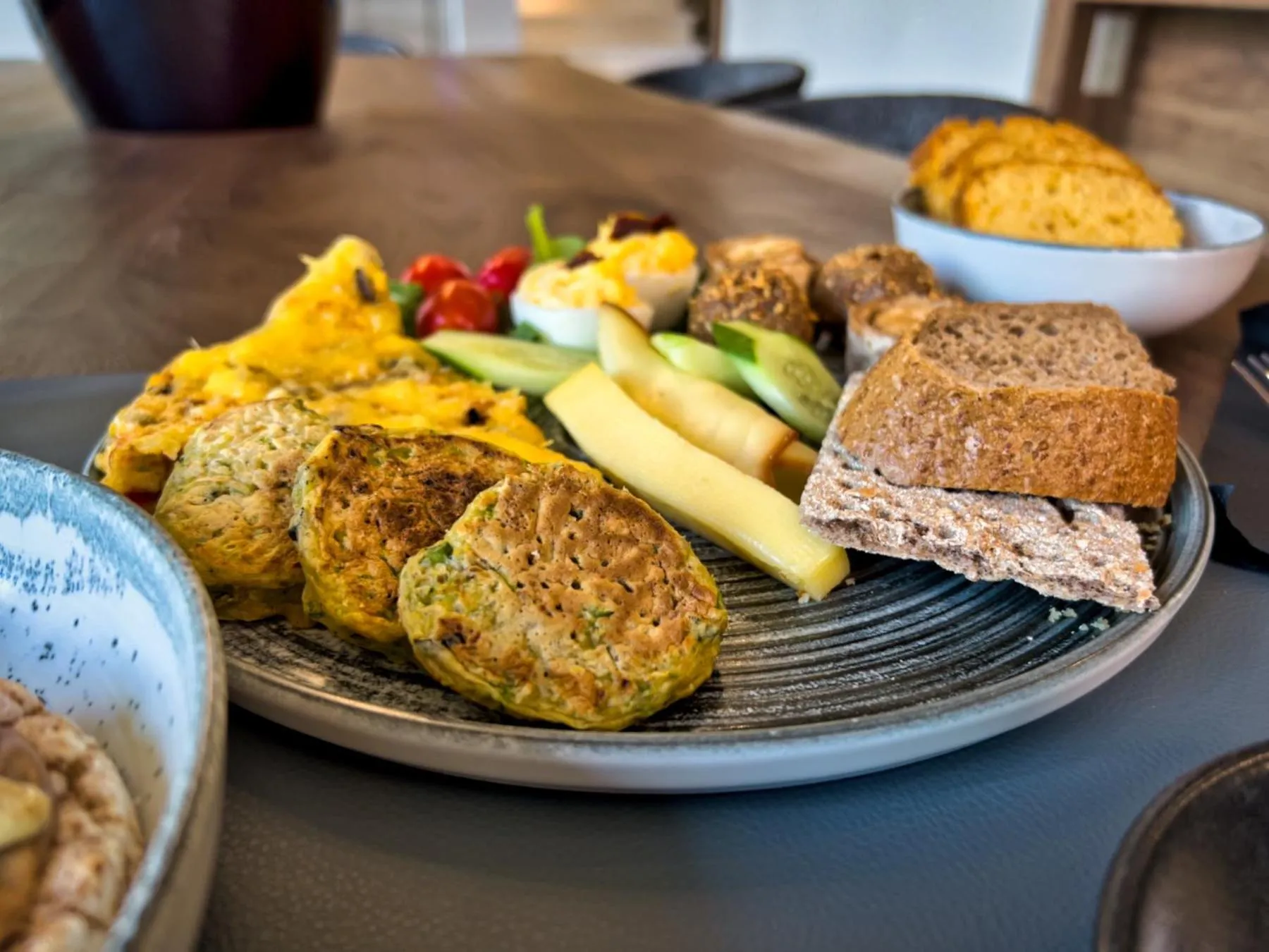 Food and drinks in Wellnest Hotel