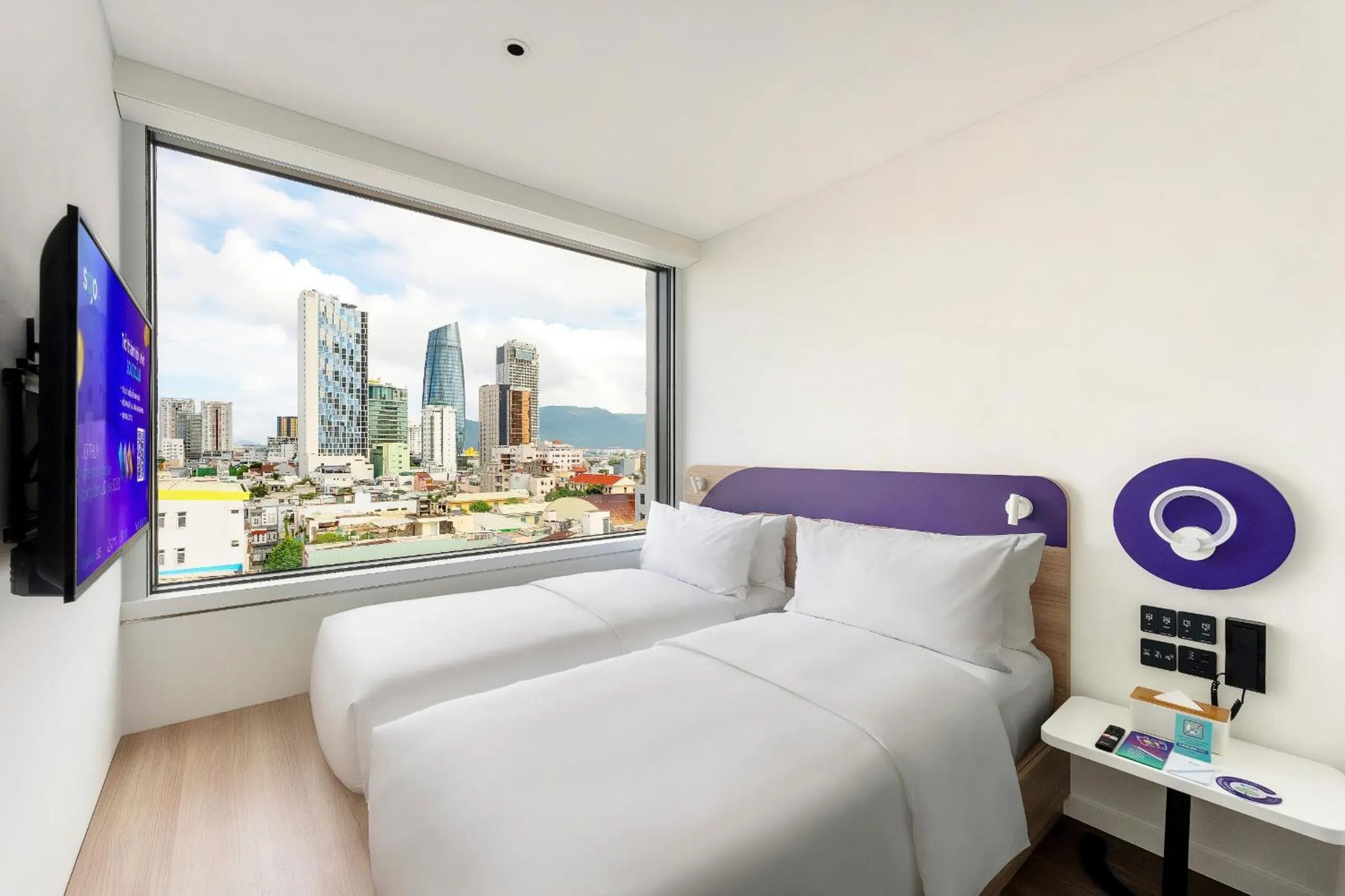Deluxe Twin Room in Tru by Hilton Da Nang City Centre