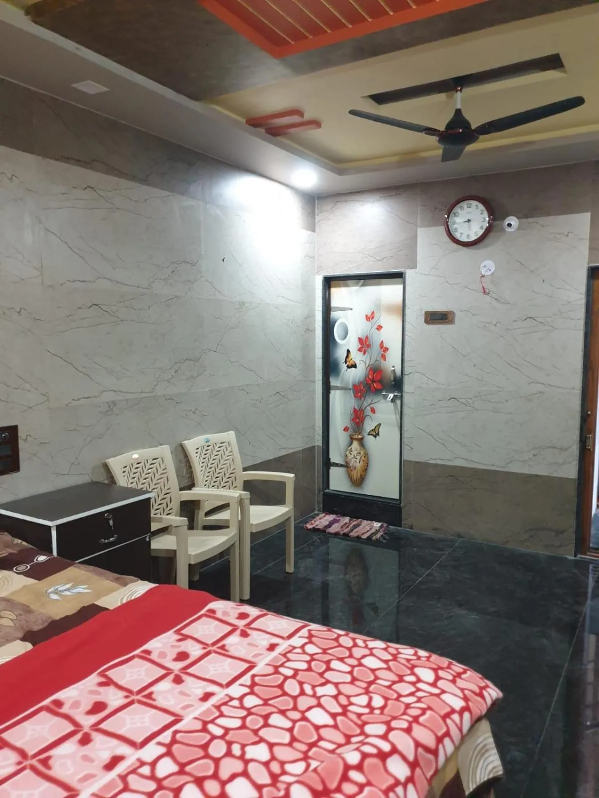 RKS INTERNATIONAL HAMPi