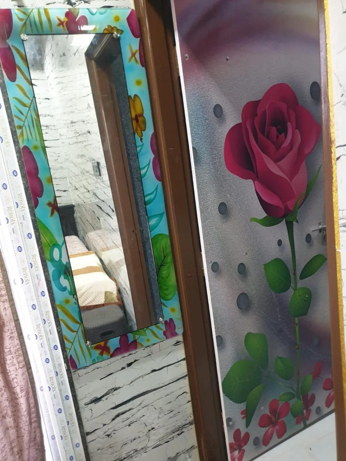 Bed in RKS INTERNATIONAL HAMPi