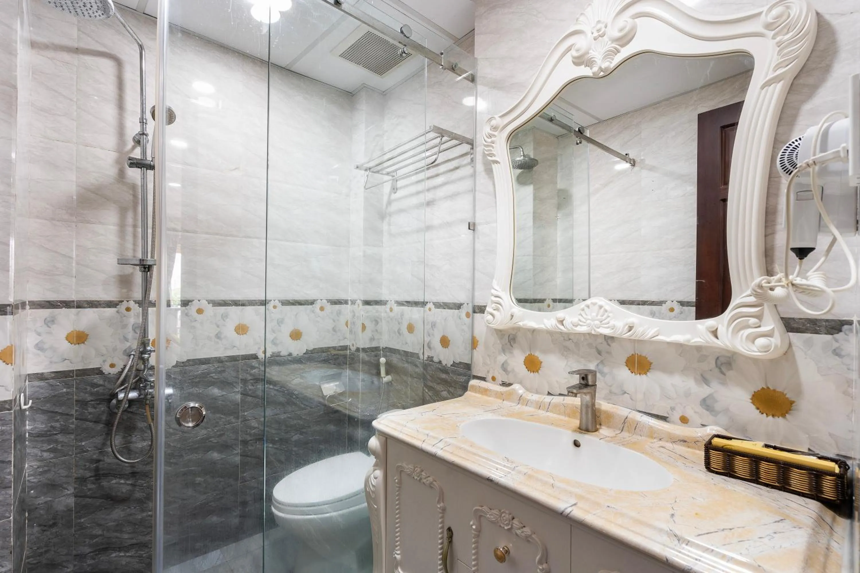 Shower in Value Hotel