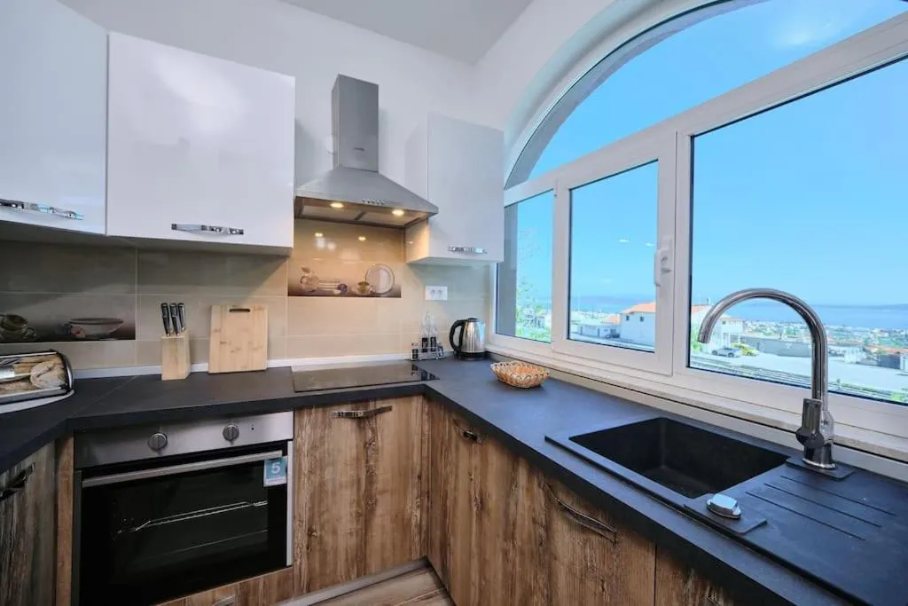 Kitchen or kitchenette in Villa Radun near Split