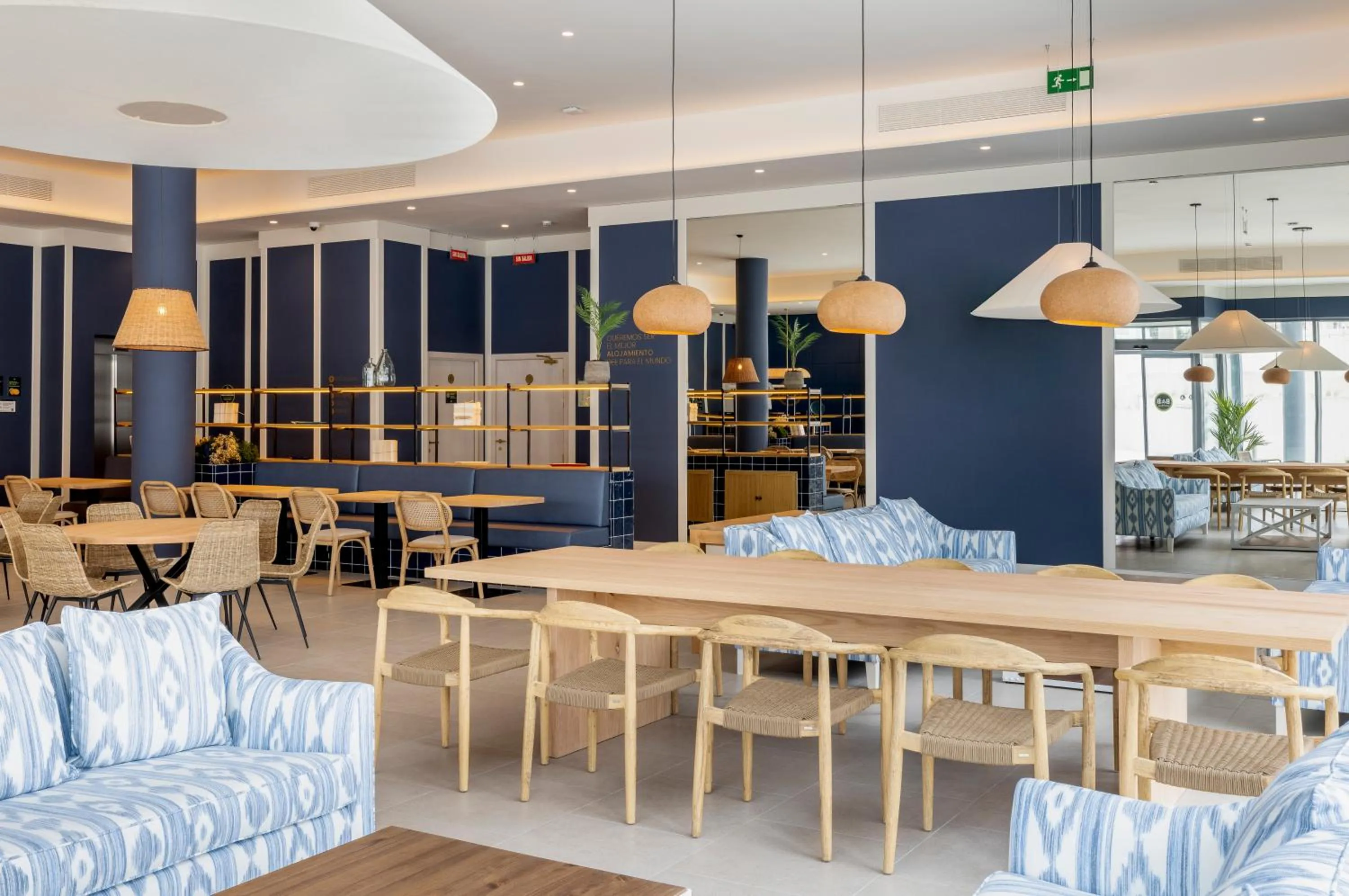 Restaurant/places to eat in B&B HOTEL Benidorm Finestrat