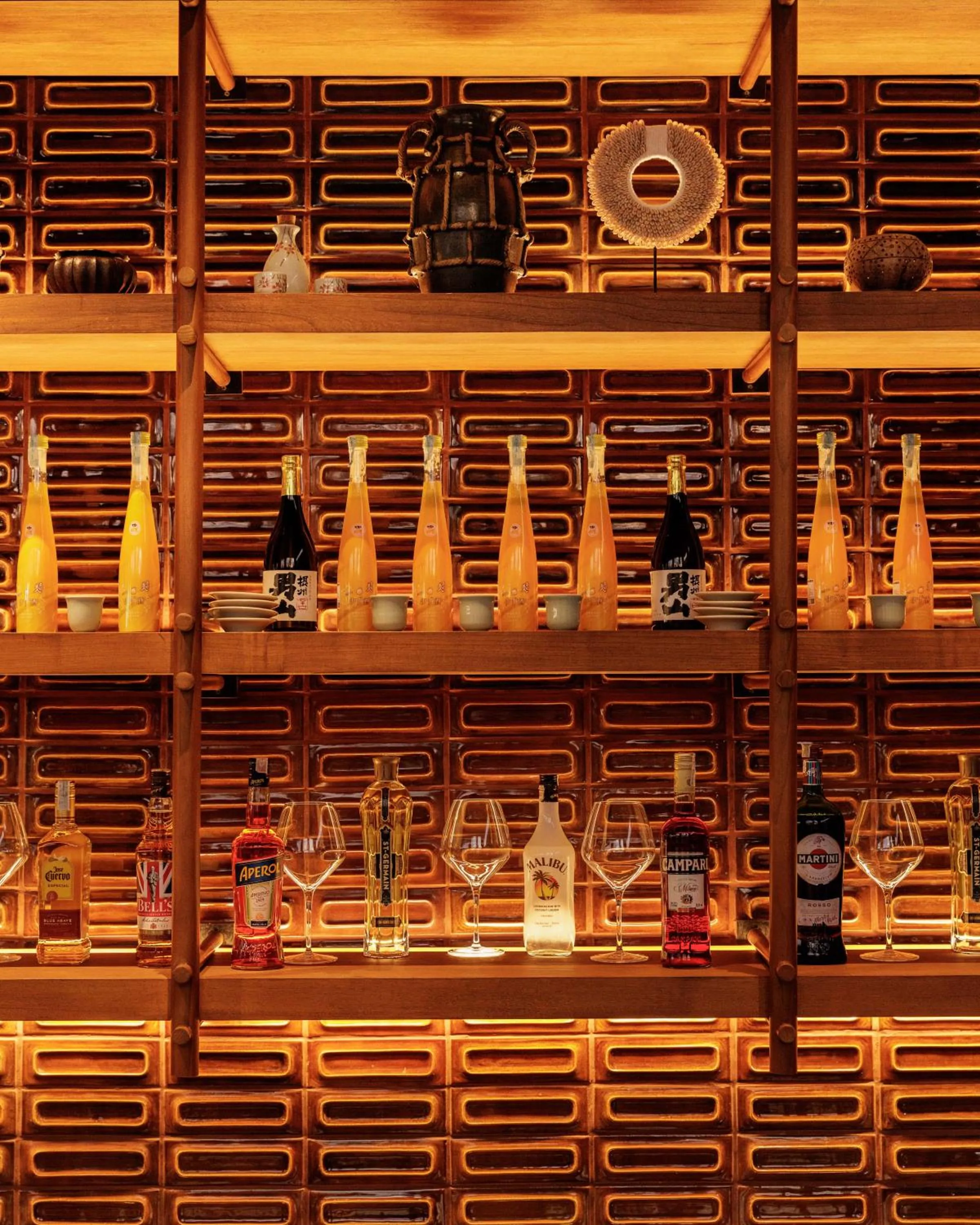 Lounge or bar in Hotel Indigo Bintan Lagoi Beach by IHG